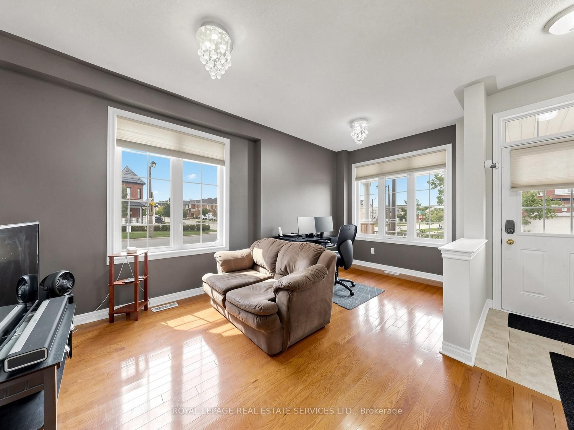 122 Juglans Crescent, Whitchurch-Stouffville, ON L4A 1S5 photo 4