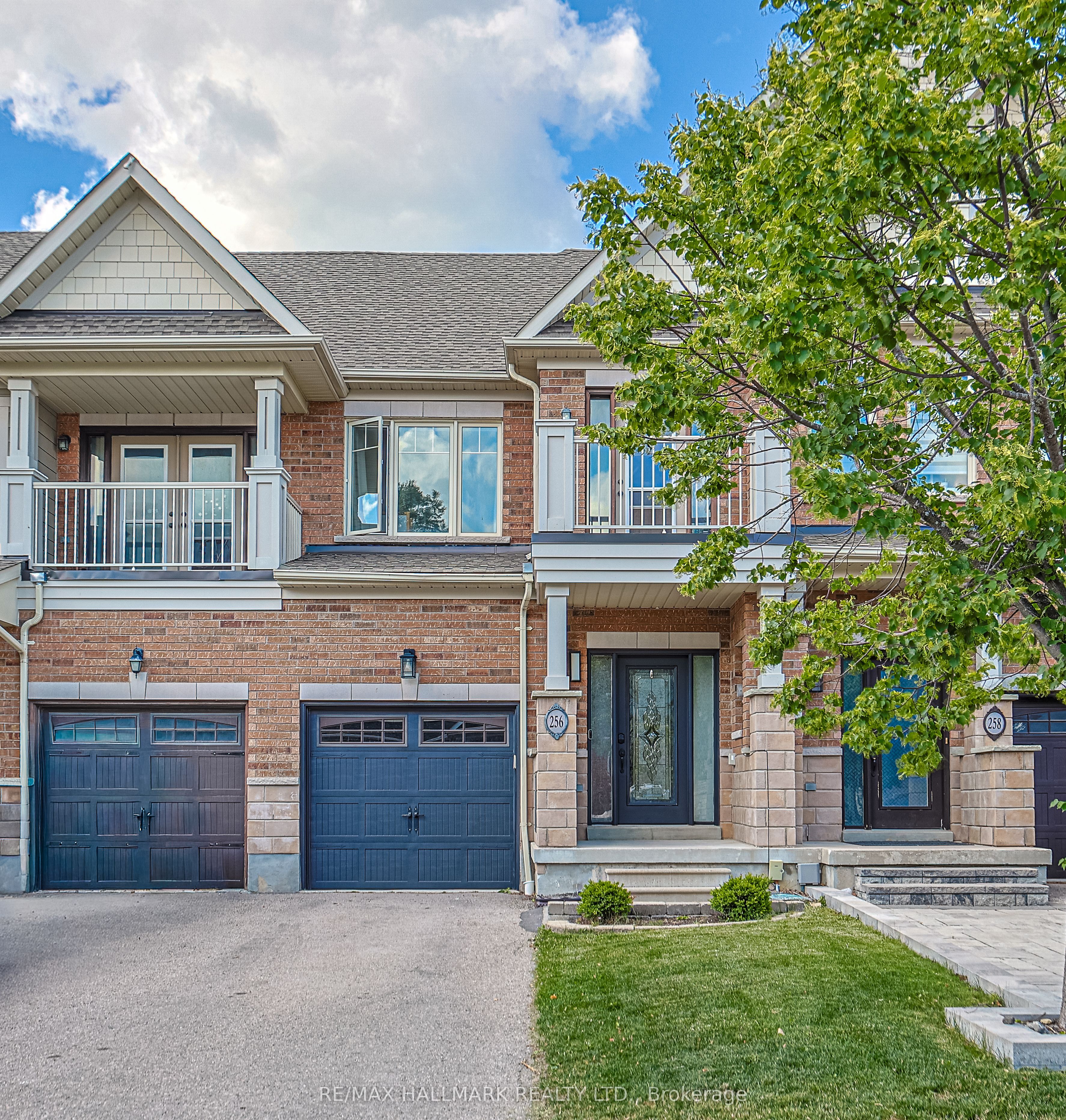 256 Sandale Road, Whitchurch-Stouffville, ON L4A 0Y4 photo 2