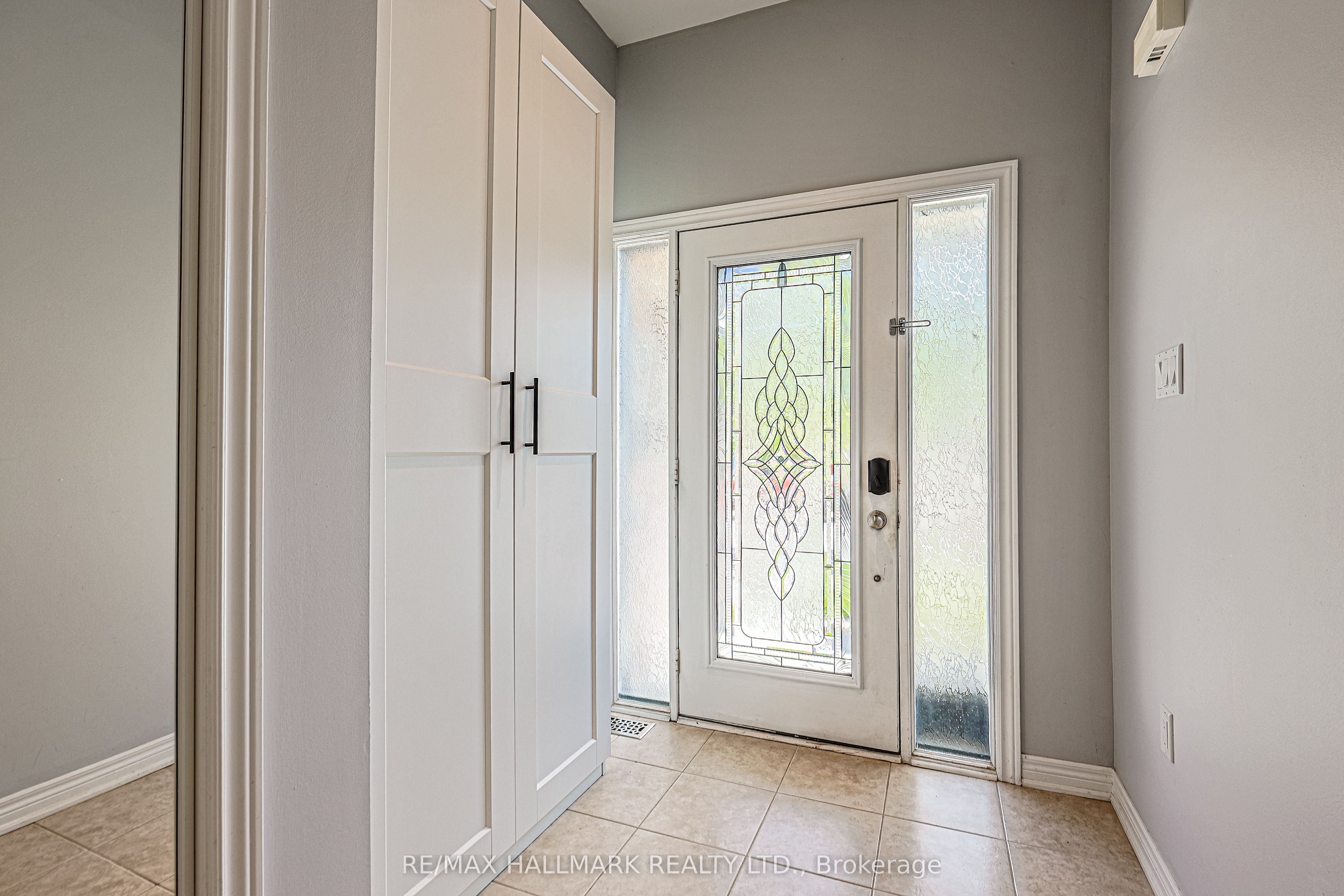 256 Sandale Road, Whitchurch-Stouffville, ON L4A 0Y4 photo 3