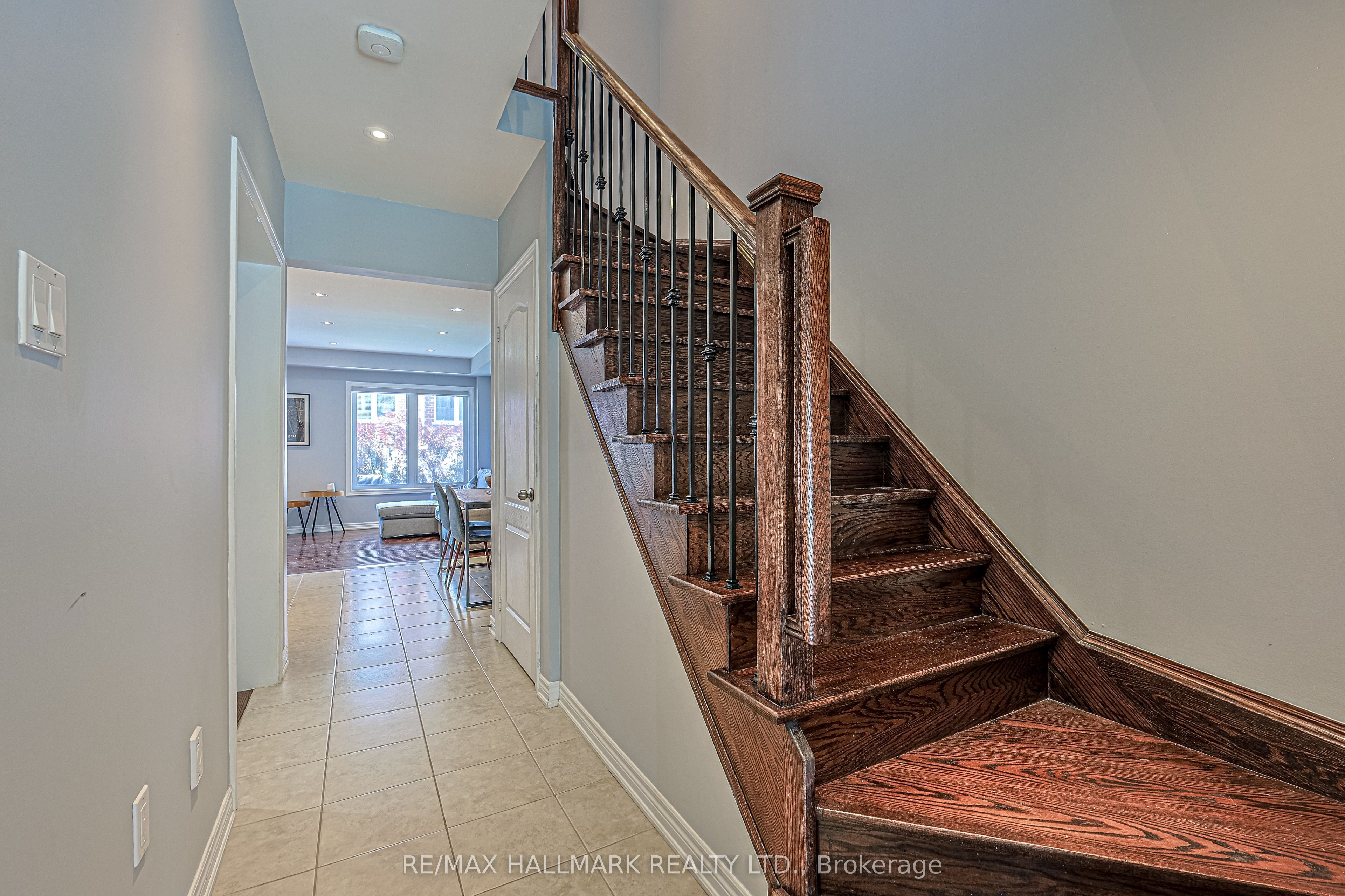 256 Sandale Road, Whitchurch-Stouffville, ON L4A 0Y4 photo 4