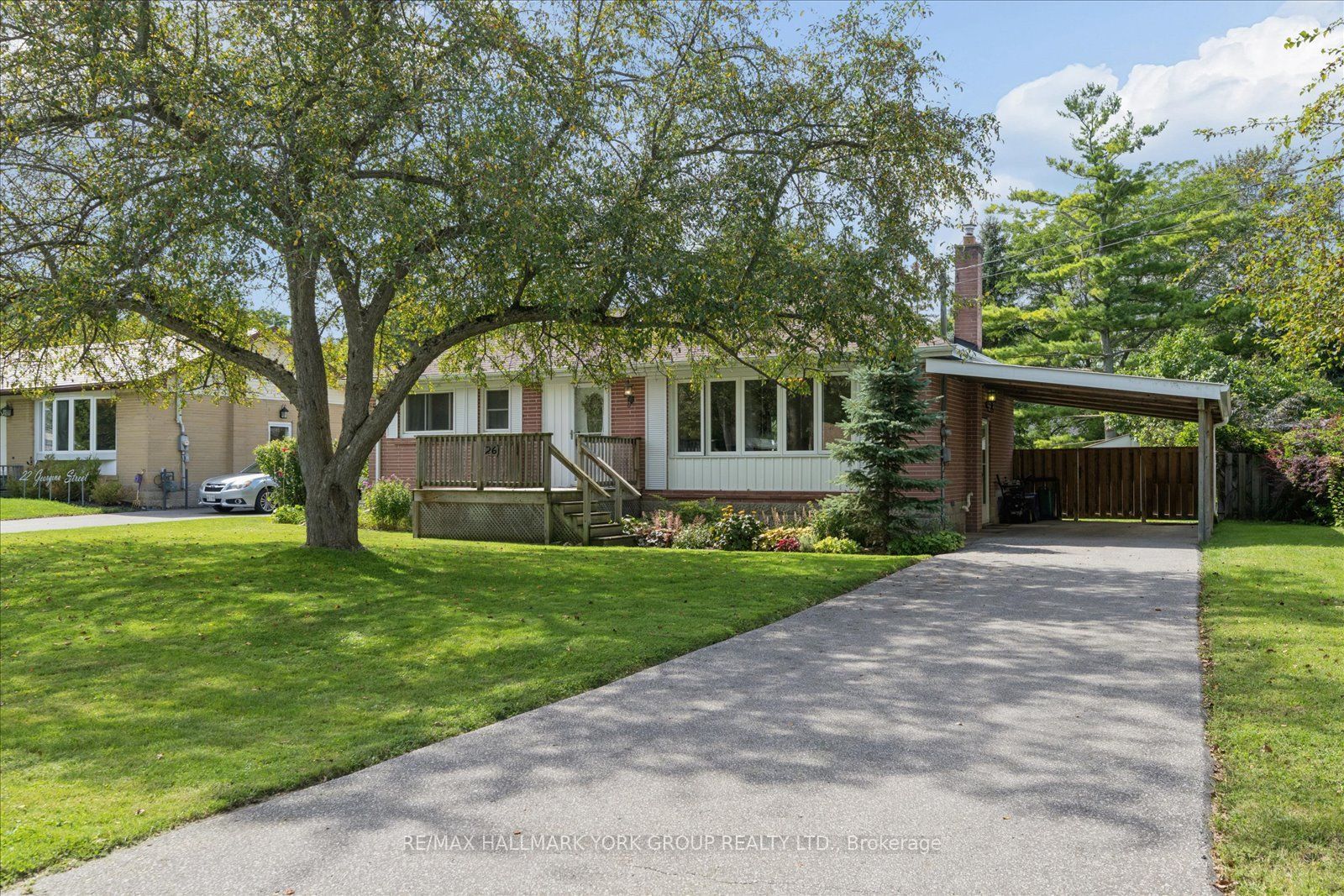 26 Georgina Street, Georgina, ON L0E 1R0 photo 2
