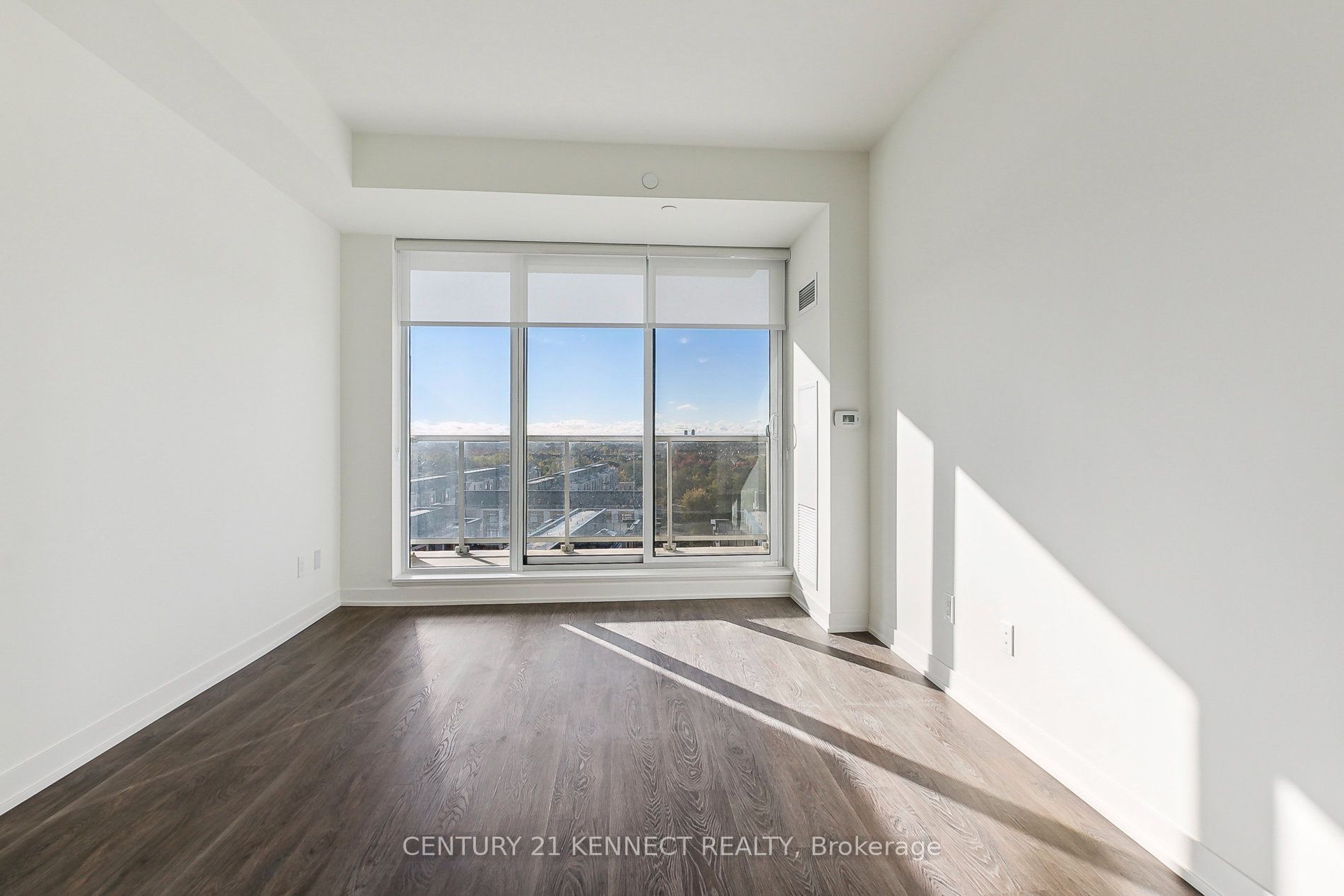 2 David Eyer Road 931, Richmond Hill, ON L4S 0N5 photo 5