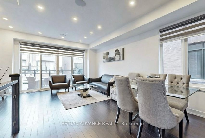 167 Salterton Circle, Vaughan, ON L6A 4Z1 photo 2