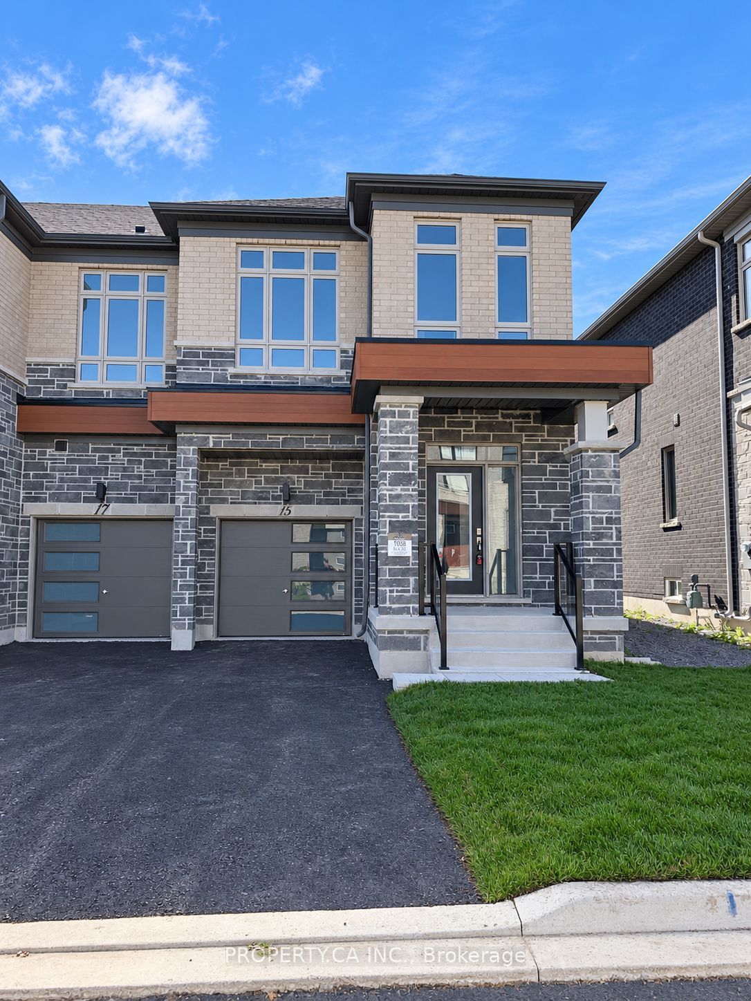 15 Schmeltzer Crescent, Richmond Hill, ON L4E 1A2