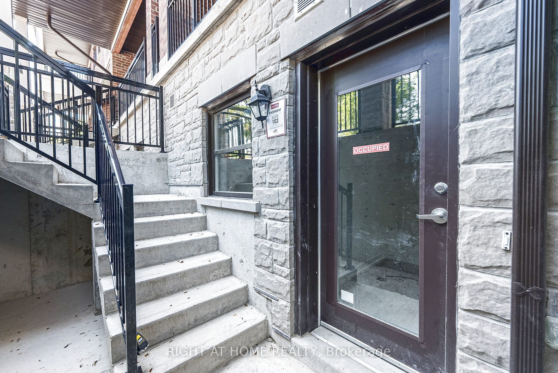 15100 Yonge Street 102, Aurora, ON L4G 4C8 photo 4