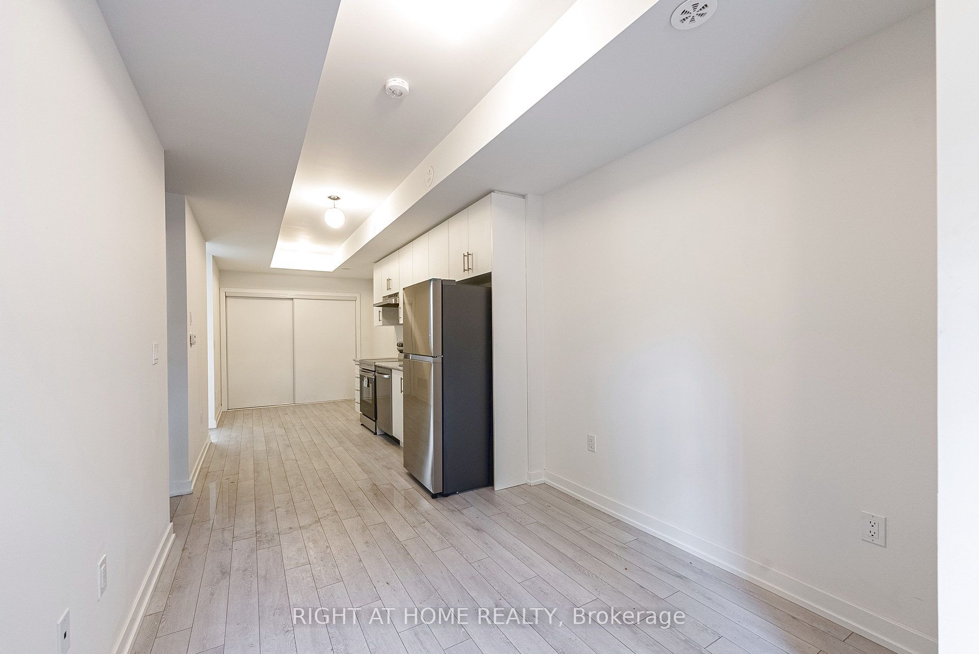 15100 Yonge Street 102, Aurora, ON L4G 4C8 photo 5