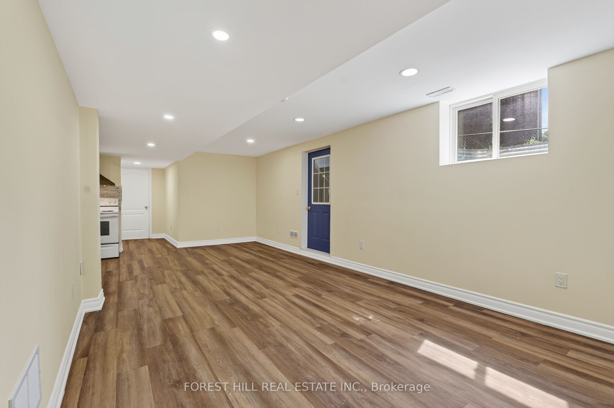 22 Rockwood Crescent Basement, Vaughan, ON L4J 7T2 photo 5