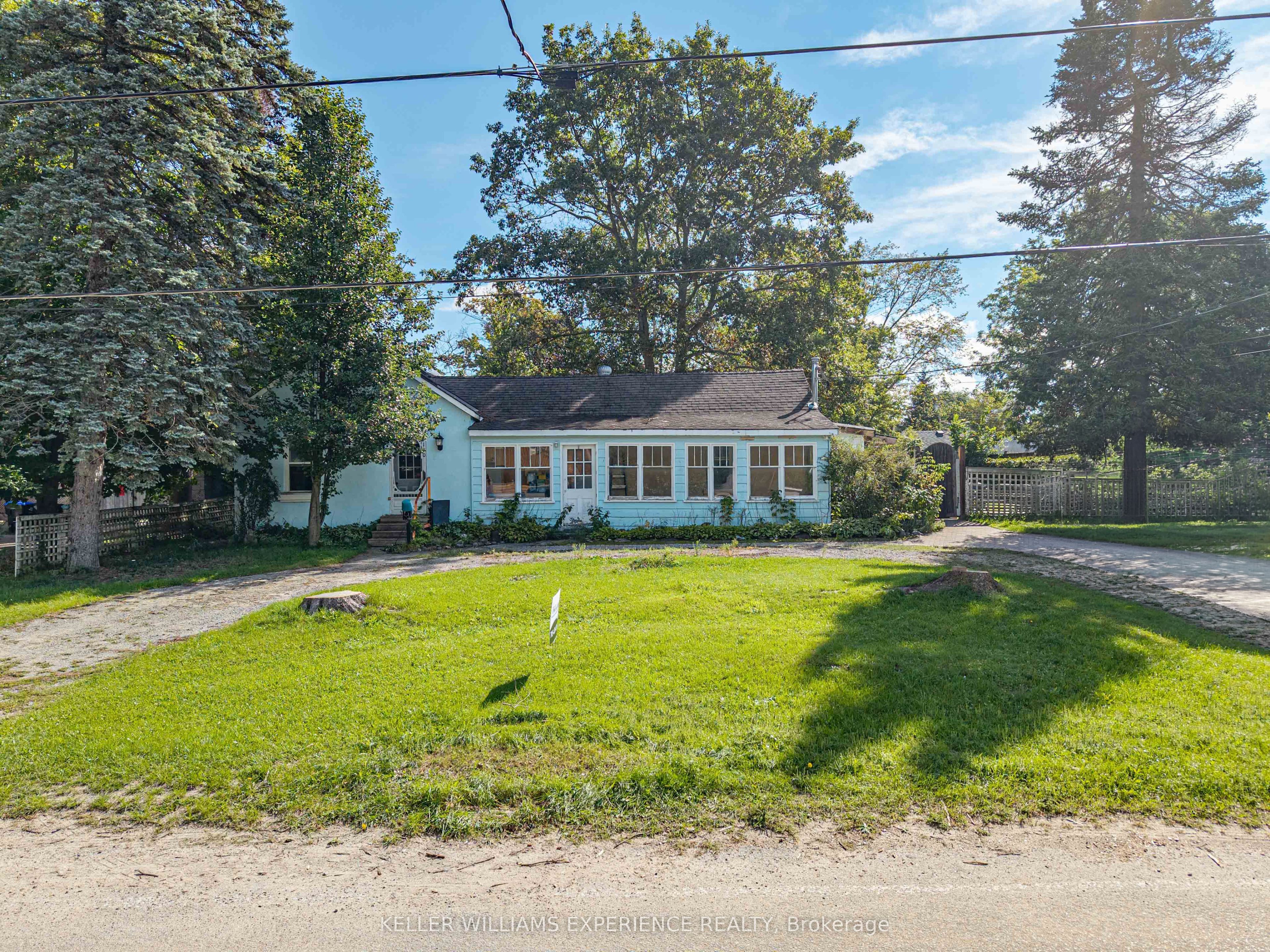 120 Elizabeth Street, Essa, ON L0M 1B0 photo 2