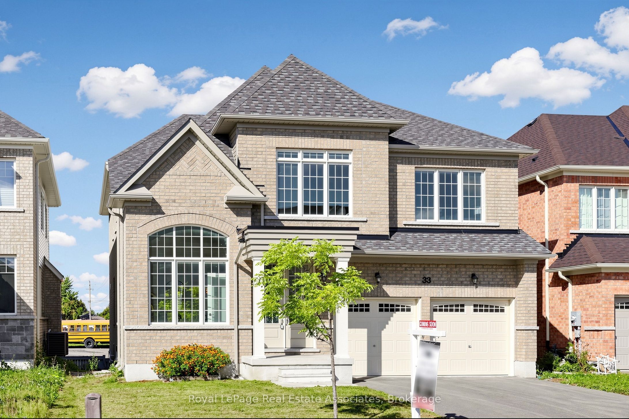 33 Bill Guy Drive, Georgina, ON L4P 0H9 photo 2