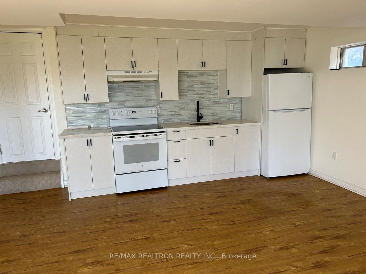 88 Eastman Crescent #bmst, Newmarket, ON L3Y 5S2 photo 4