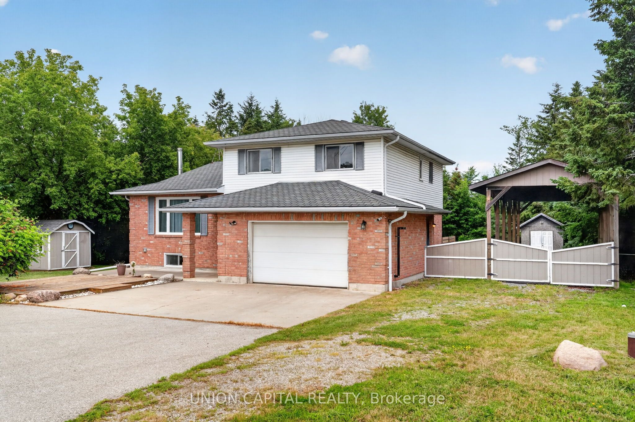3132 Ravenshoe Road, Georgina, ON L4P 3E9