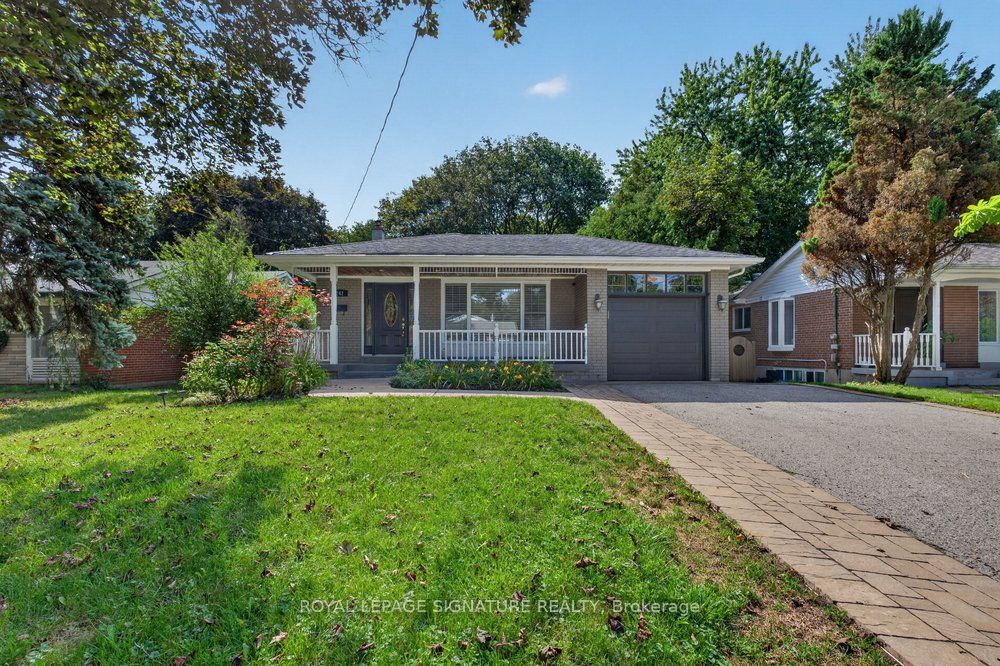 242 Altamira Road, Richmond Hill, ON L4C 4E1 photo 2