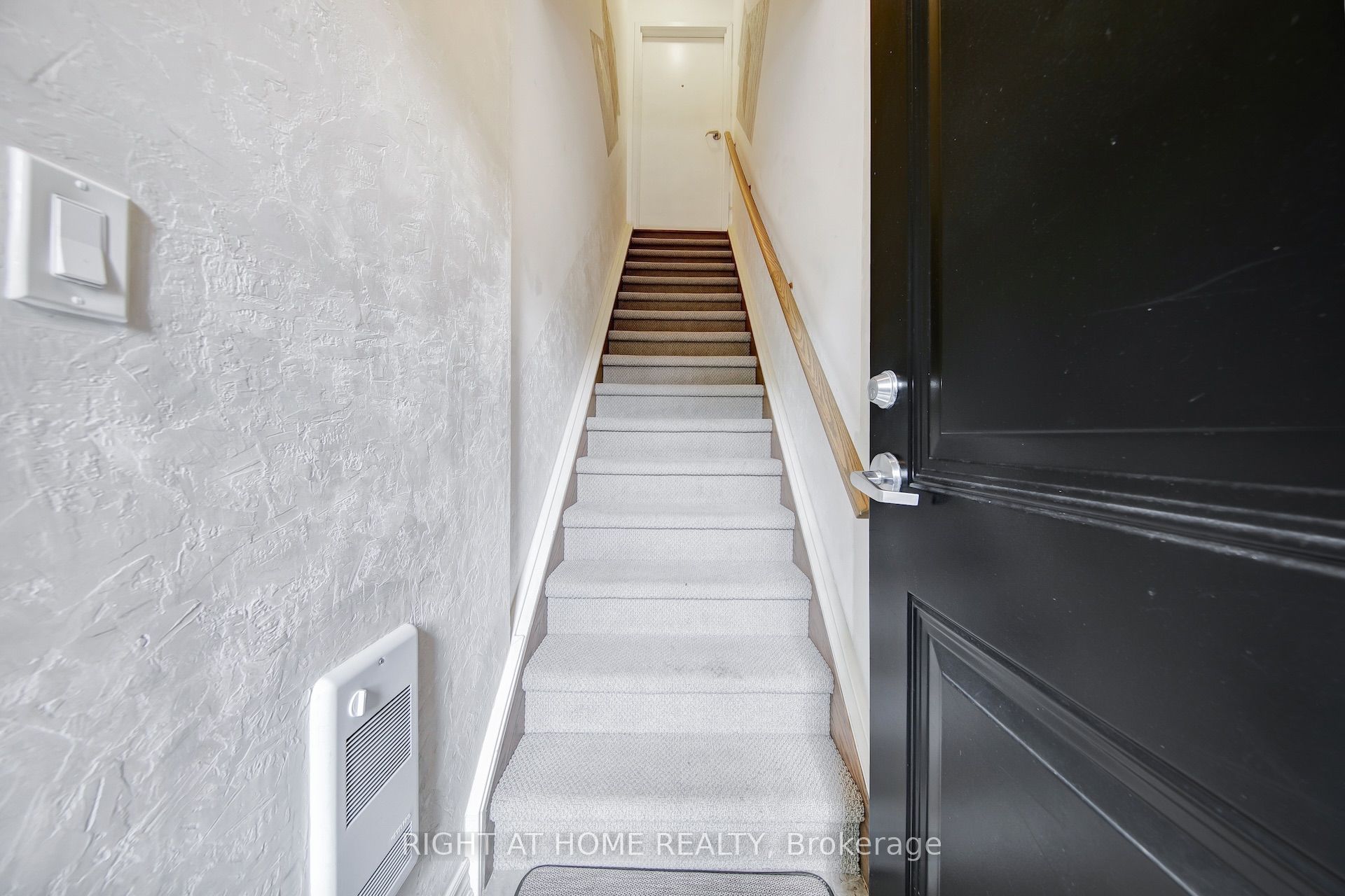 198 Pine Grove Road 3, Vaughan, ON L4L 0H8 photo 3