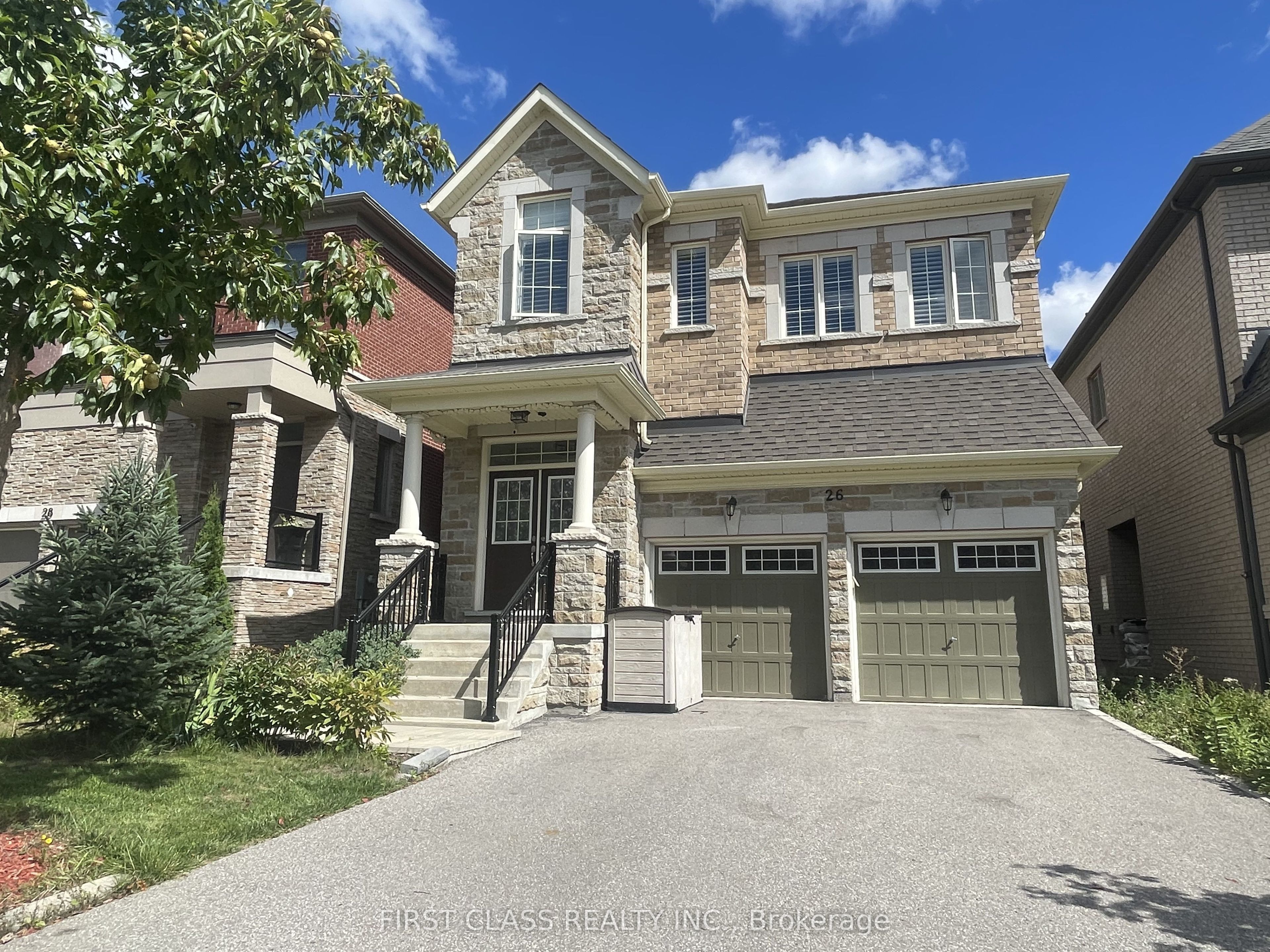 26 Leary Crescent, Richmond Hill, ON L4S 0G7