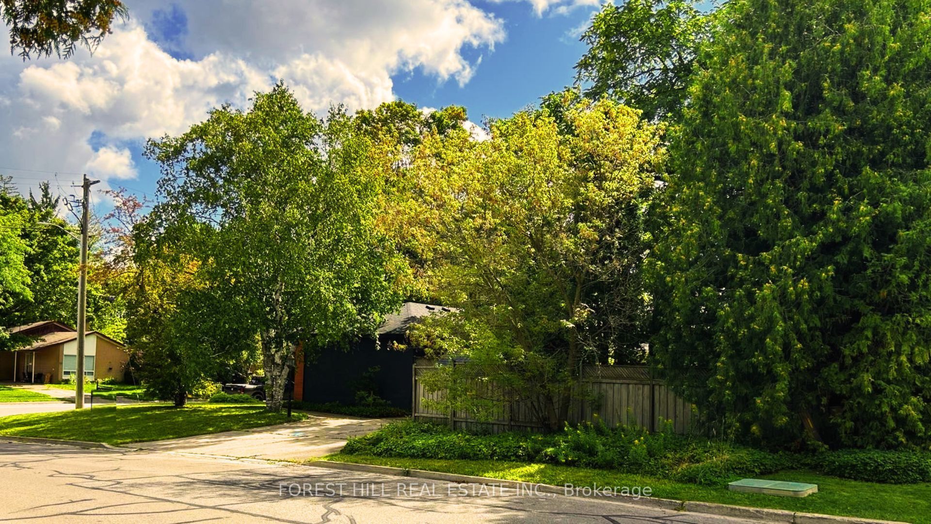 1 Willis Drive, Aurora, ON L4G 2J8 photo 5