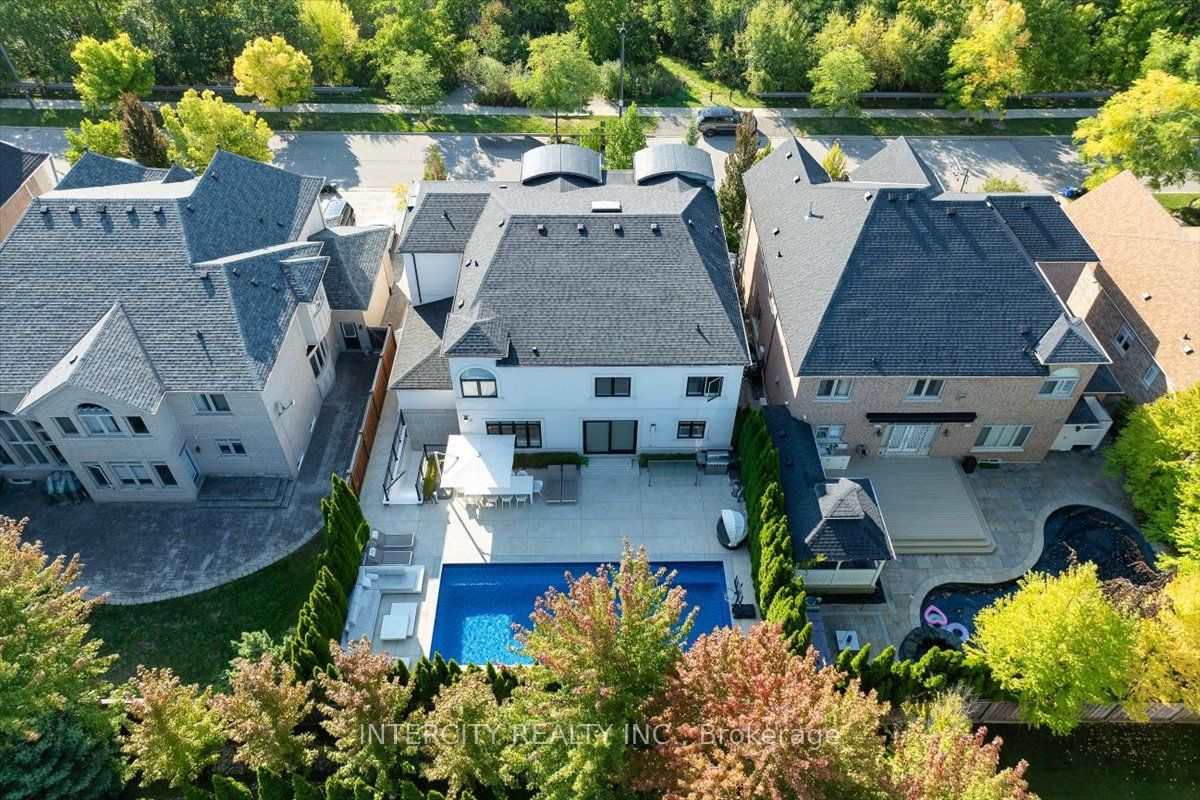 102 Cook's Mill Crescent, Vaughan, ON L6A 0L1 photo 4