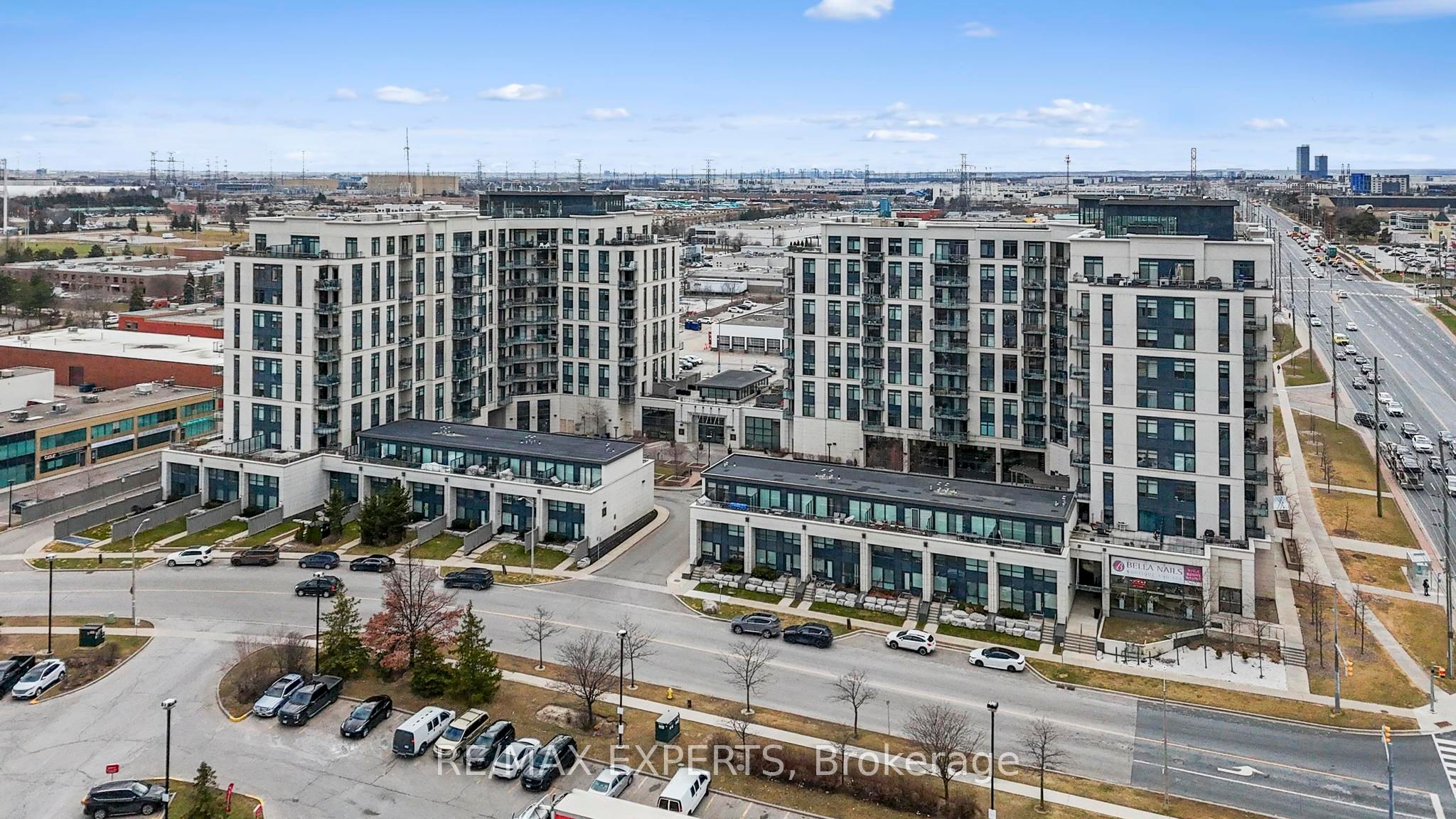 12 Woodstream Boulevard 201, Vaughan, ON L4L 8C4
