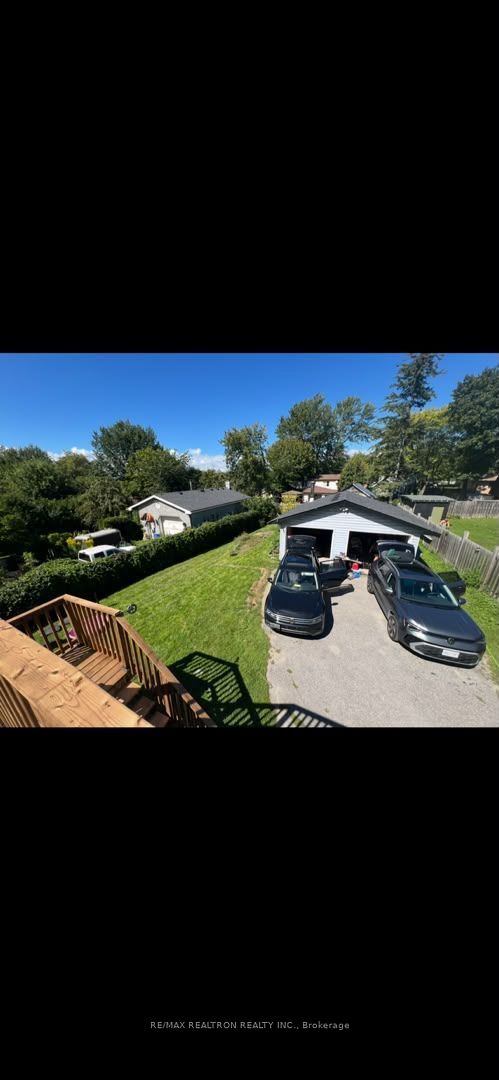 280 Hillcrest Road N Upper, Georgina, ON L4P 3C8 photo 2