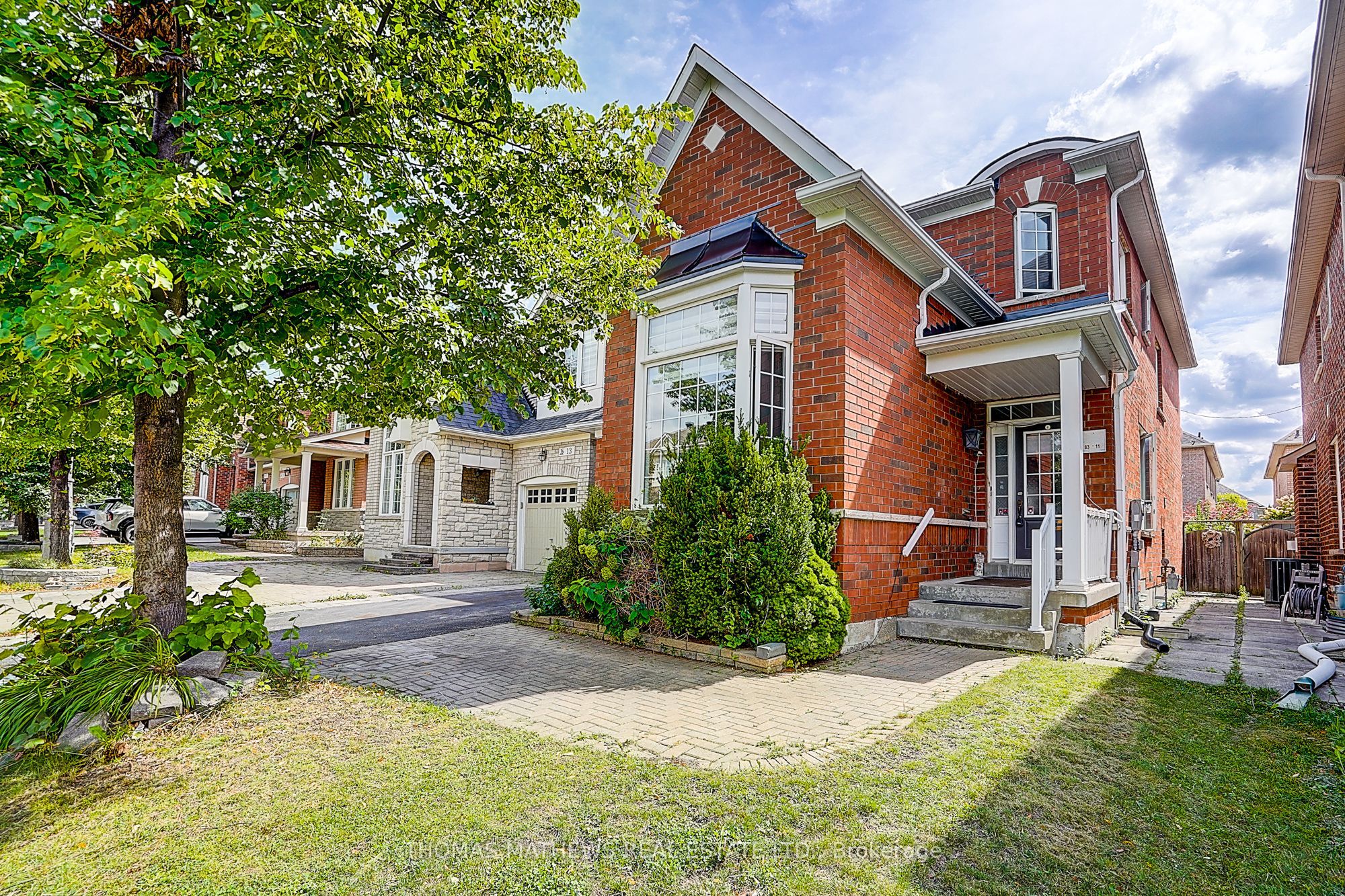 11 Ada Gardens, Markham, ON L6B 0G2 photo 2