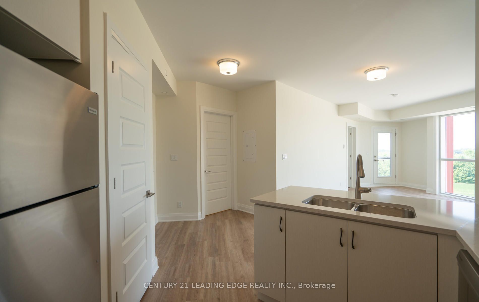 58 Adam Sellers Street 612, Markham, ON L6B 1M5 photo 5
