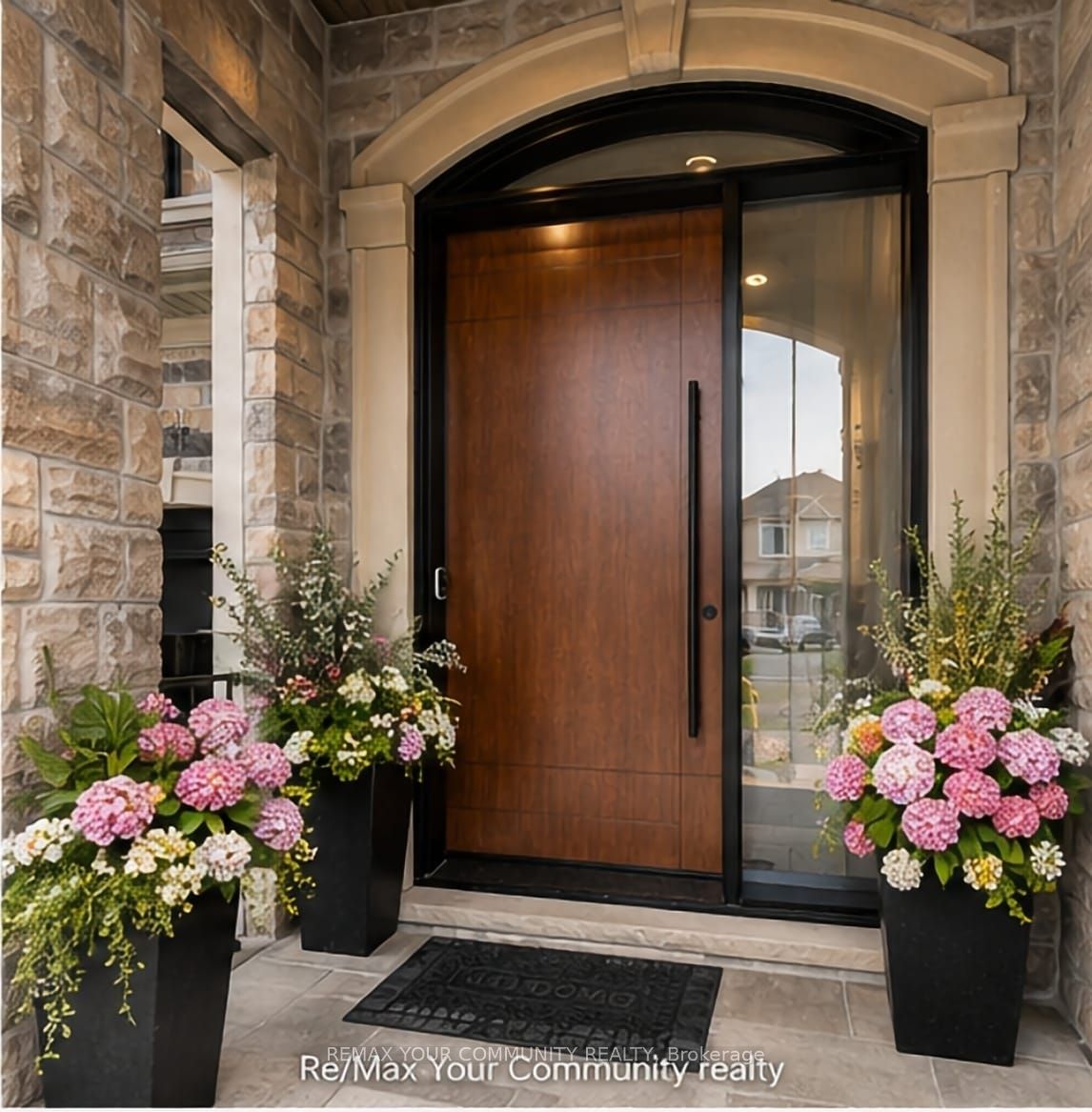 120 Hatton Garden Road, Vaughan, ON L4H 3P9 photo 2