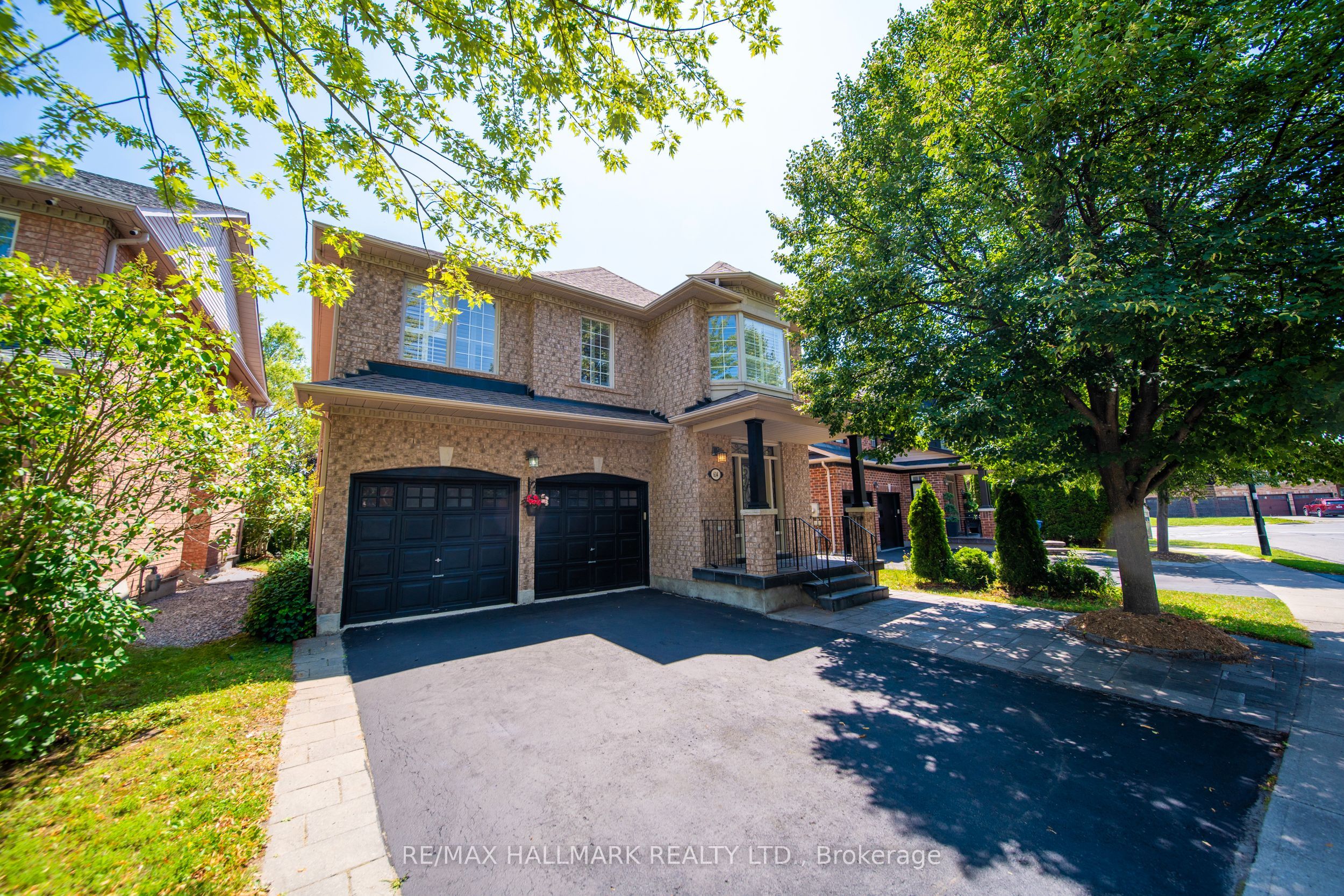 614 Society Crescent, Newmarket, ON L3X 2V8 photo 4