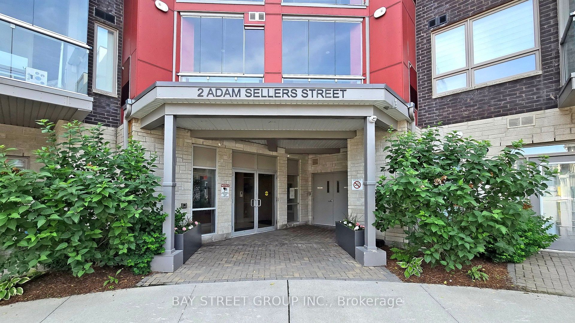2 Adam Sellers Street 603, Markham, ON L6B 1P2 photo 2
