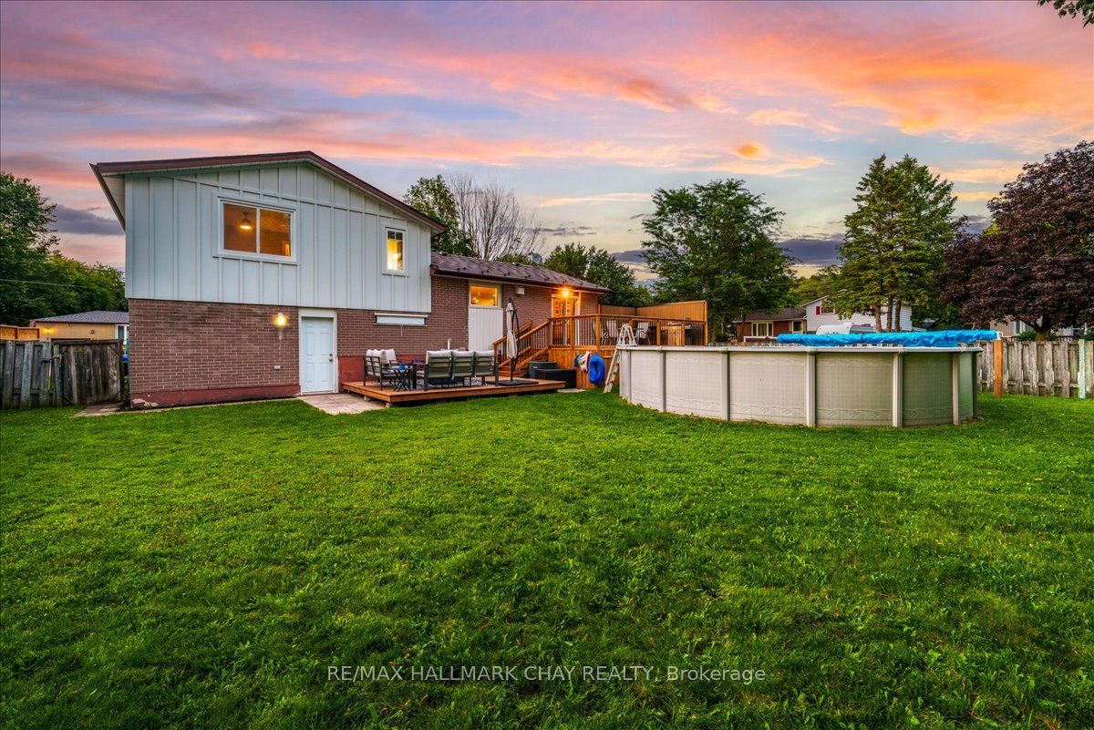 12 Larkdale Crescent, Essa, ON L0M 1B0 photo 3