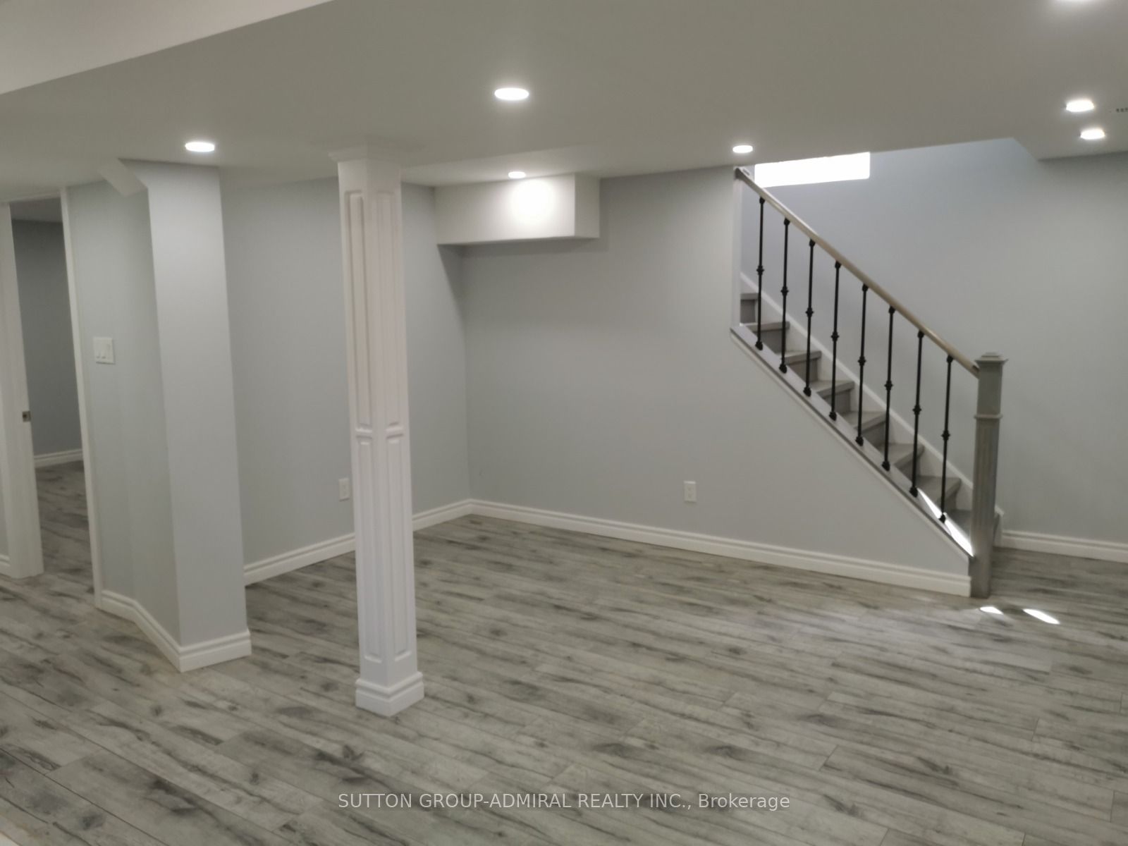 339 Brownridge Drive, Vaughan, ON L4J 5X1 photo 2
