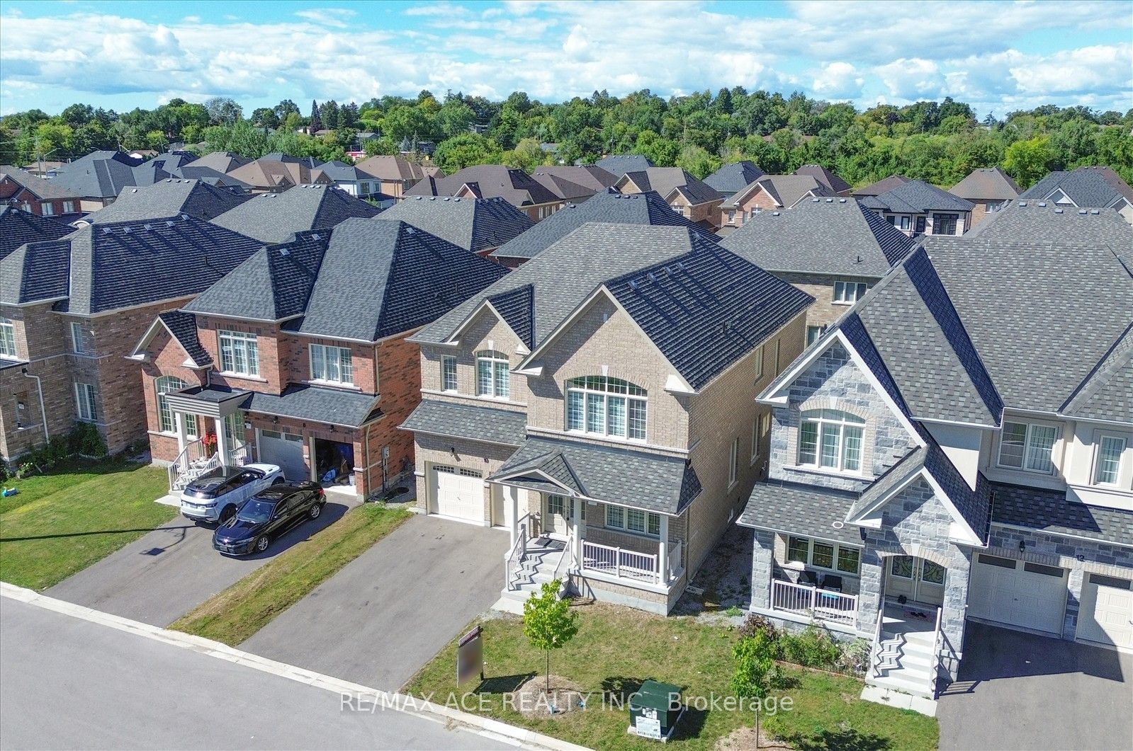 10 Hitching Post Road, Georgina, ON L4P 2E7 photo 5