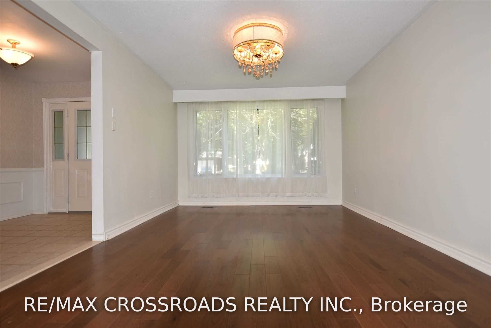 52 Emmeloord Crescent, Markham, ON L3R 1P8 photo 5
