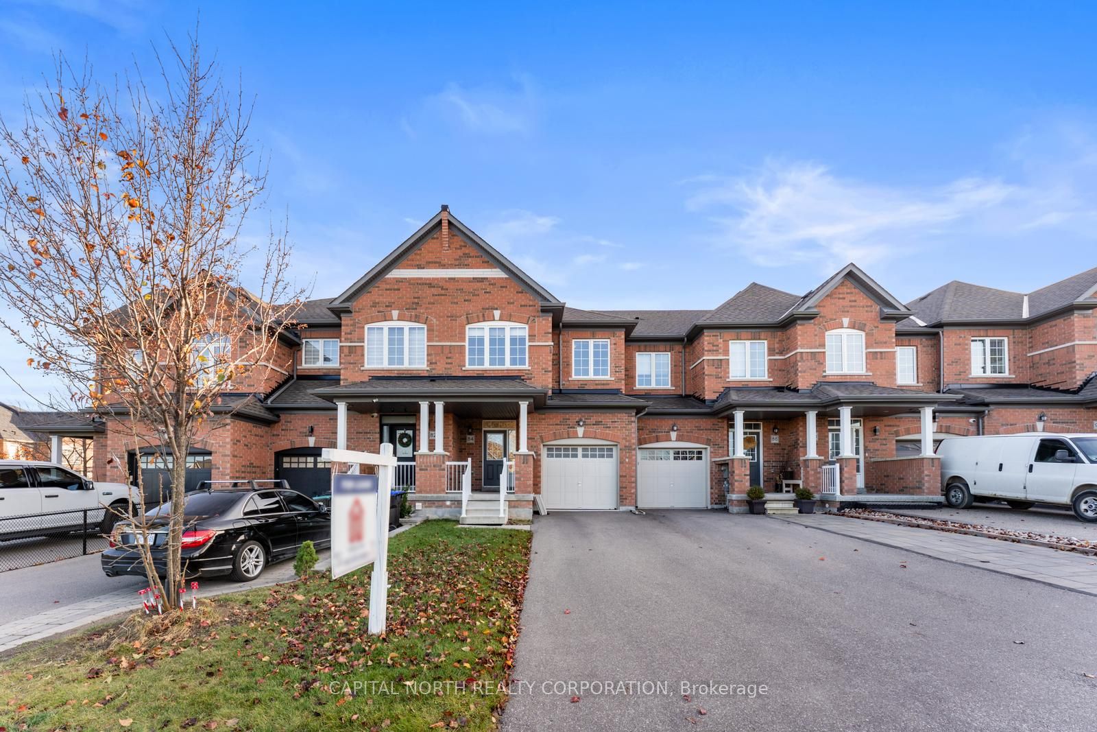 84 Fortis Crescent, Bradford West Gwillimbury, ON L3Z 2A6