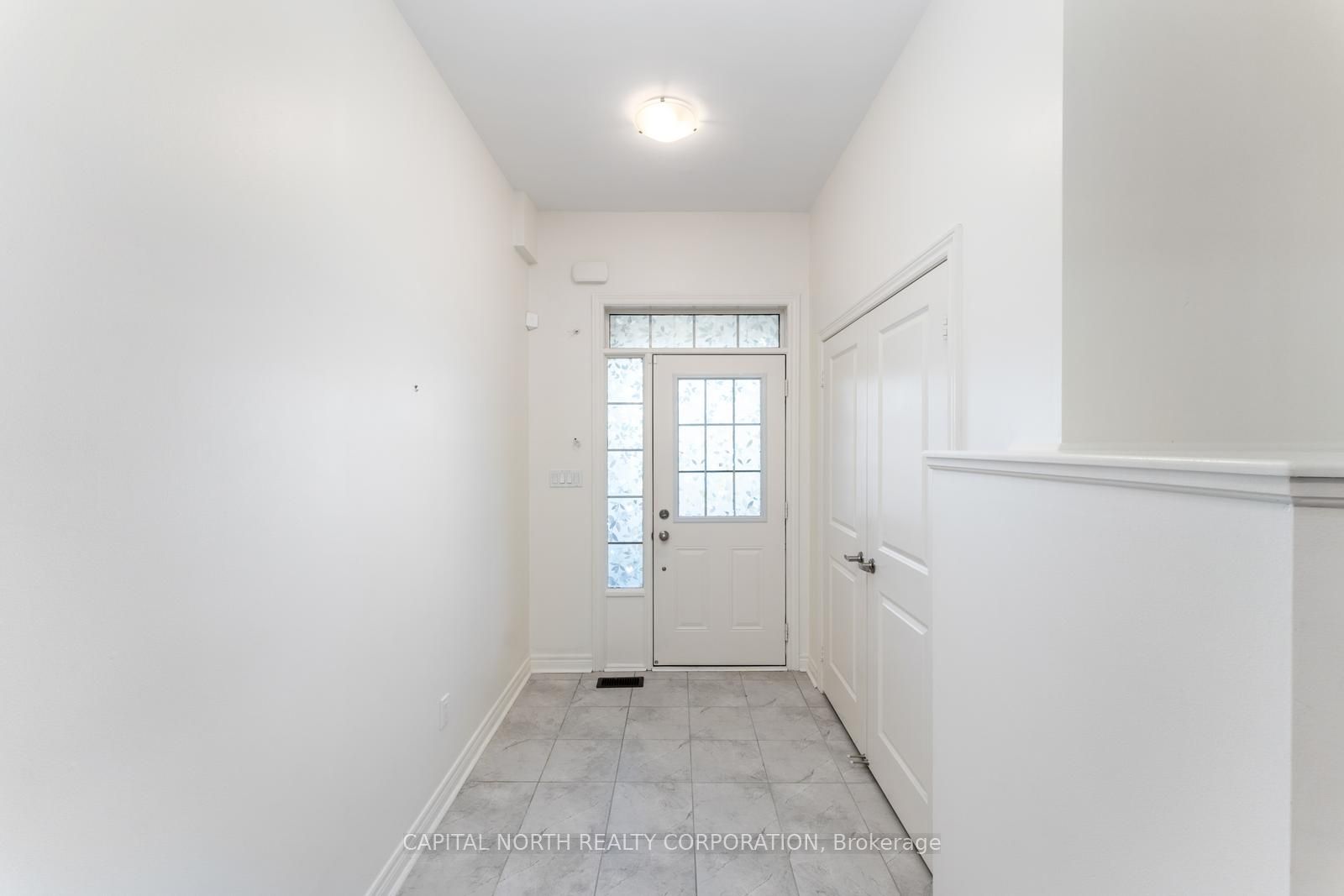 84 Fortis Crescent, Bradford West Gwillimbury, ON L3Z 2A6 photo 4