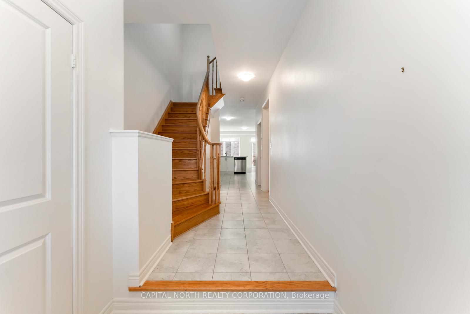 84 Fortis Crescent, Bradford West Gwillimbury, ON L3Z 2A6 photo 5