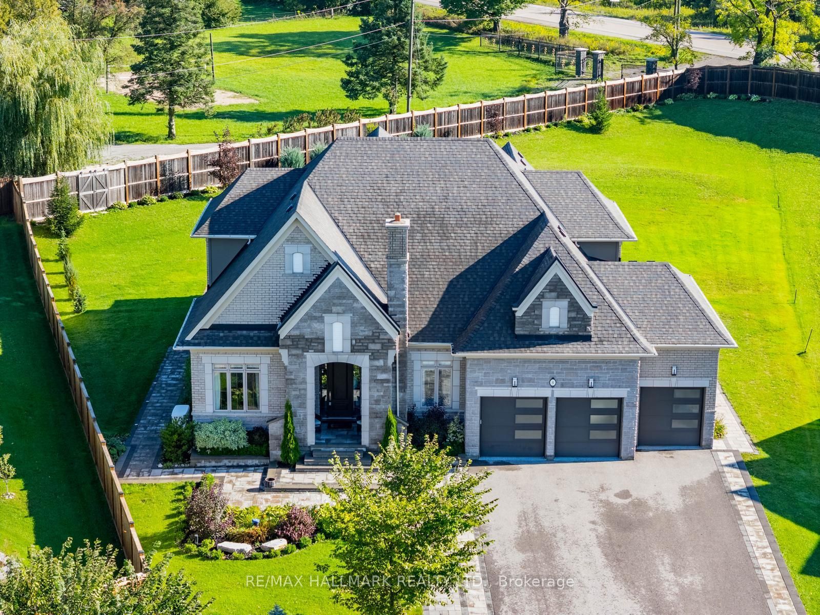 8 Kingstree Court, Whitchurch-Stouffville, ON L4A 0G9 photo 3