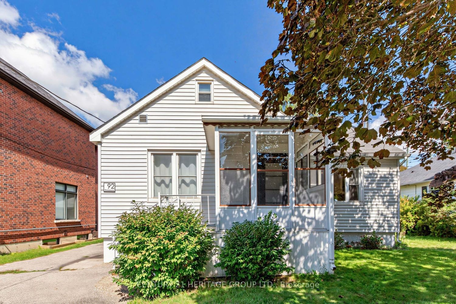 92 Kennedy Street E, Aurora, ON L4G 1C4