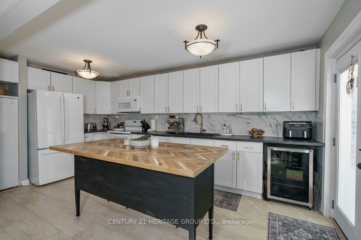 1919 Applewood Avenue, Innisfil, ON L9S 1W2 photo 5