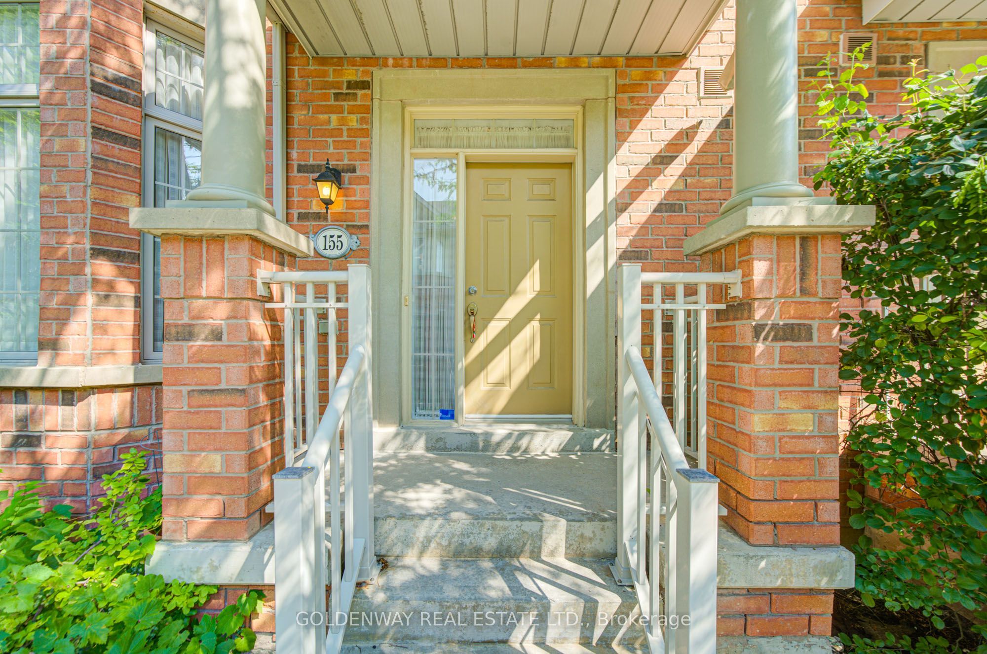 155 Legends Way TH0034, Markham, ON L3R 6A6 photo 2