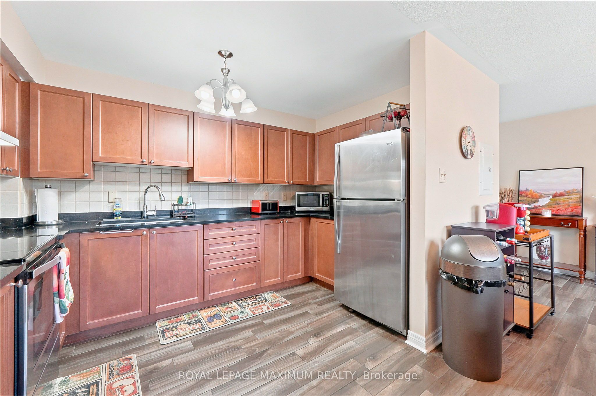 9944 Keele Street 204, Vaughan, ON L6A 3Y4 photo 5
