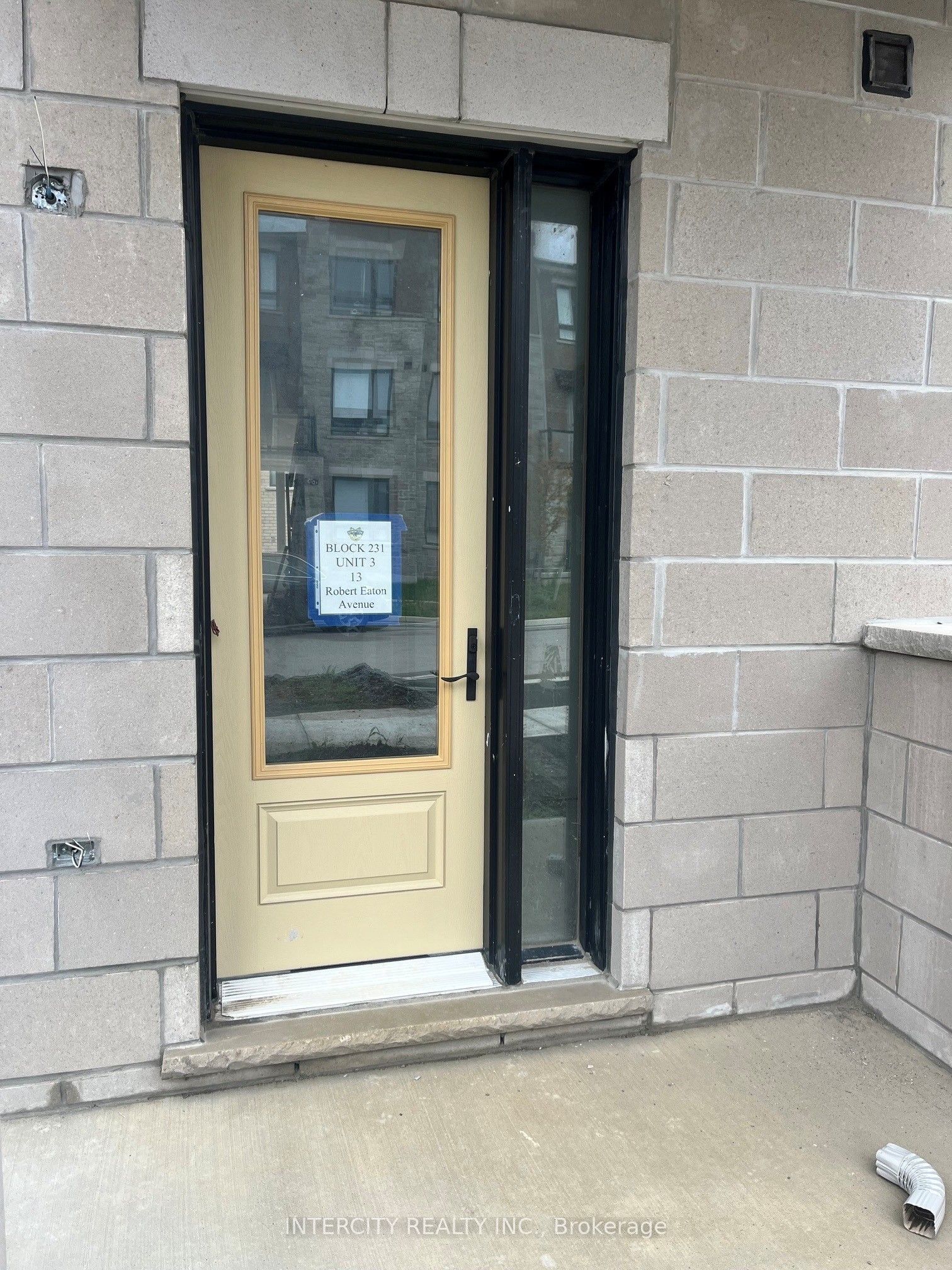 13 Robert Eaton Avenue (Block 231 Unit 3), Markham, ON L3S 0G5 photo 2