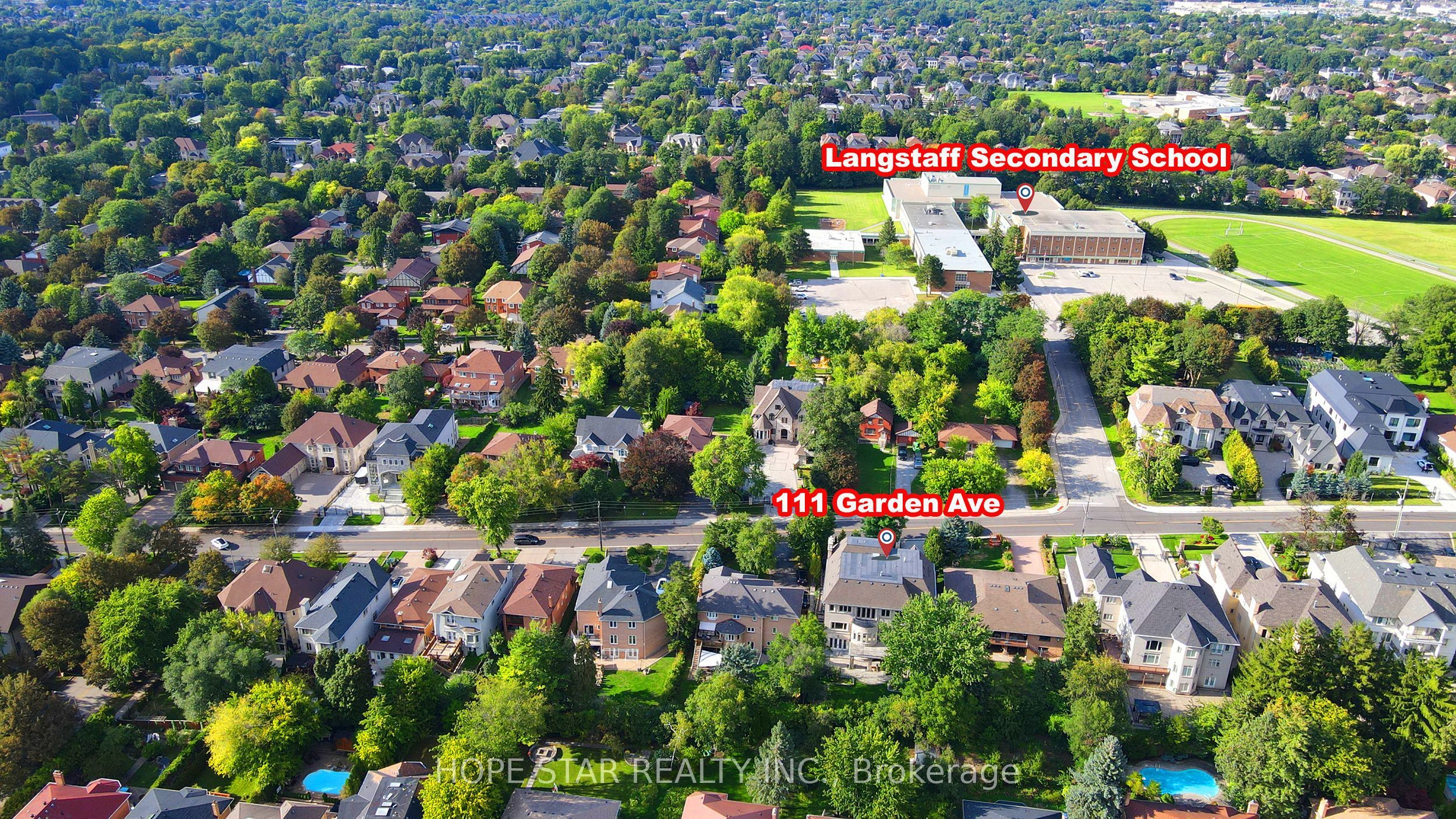 111 Garden Avenue, Richmond Hill, ON L4C 6L6 photo 3