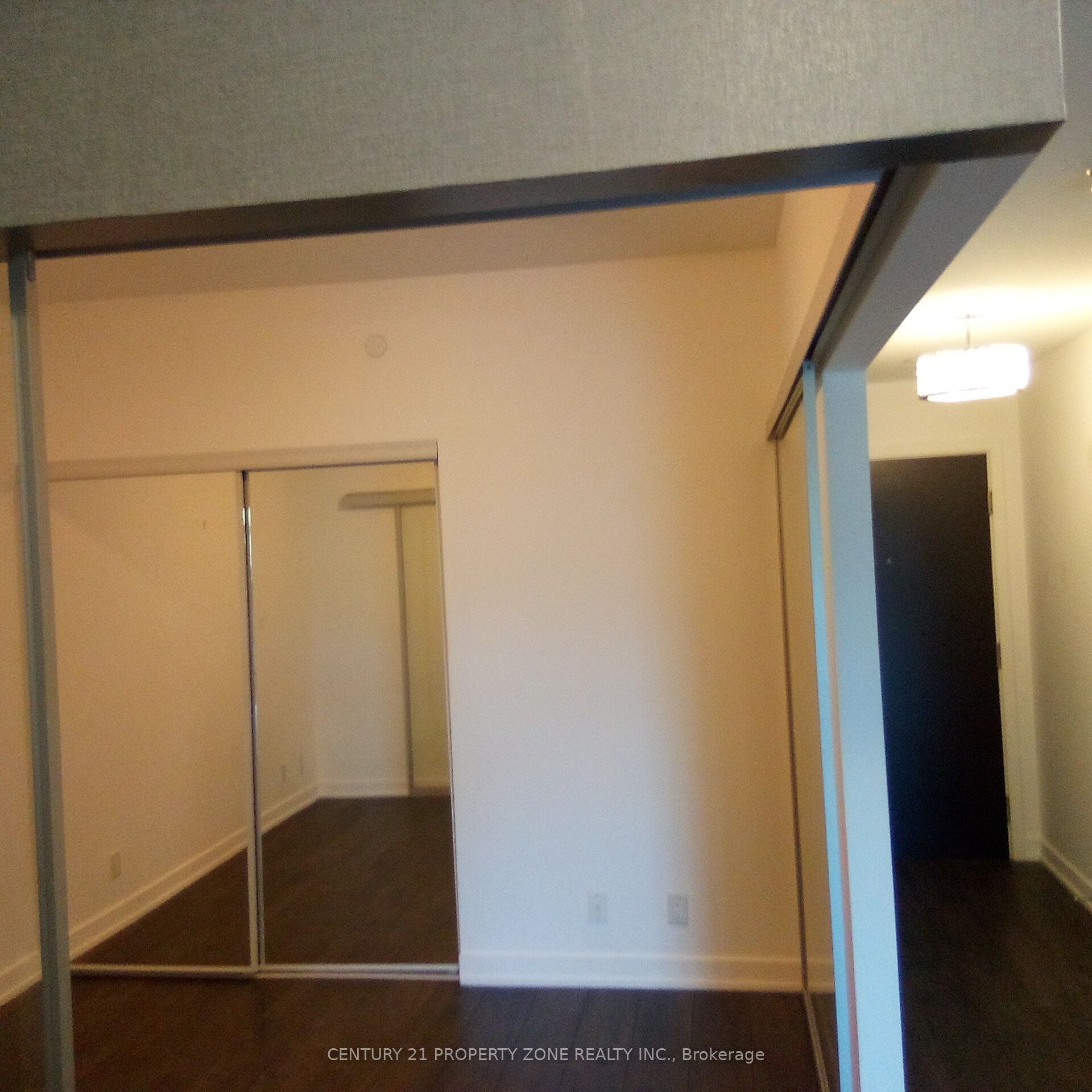 6235 Main Street 317, Whitchurch-Stouffville, ON L4A 7G8 photo 5