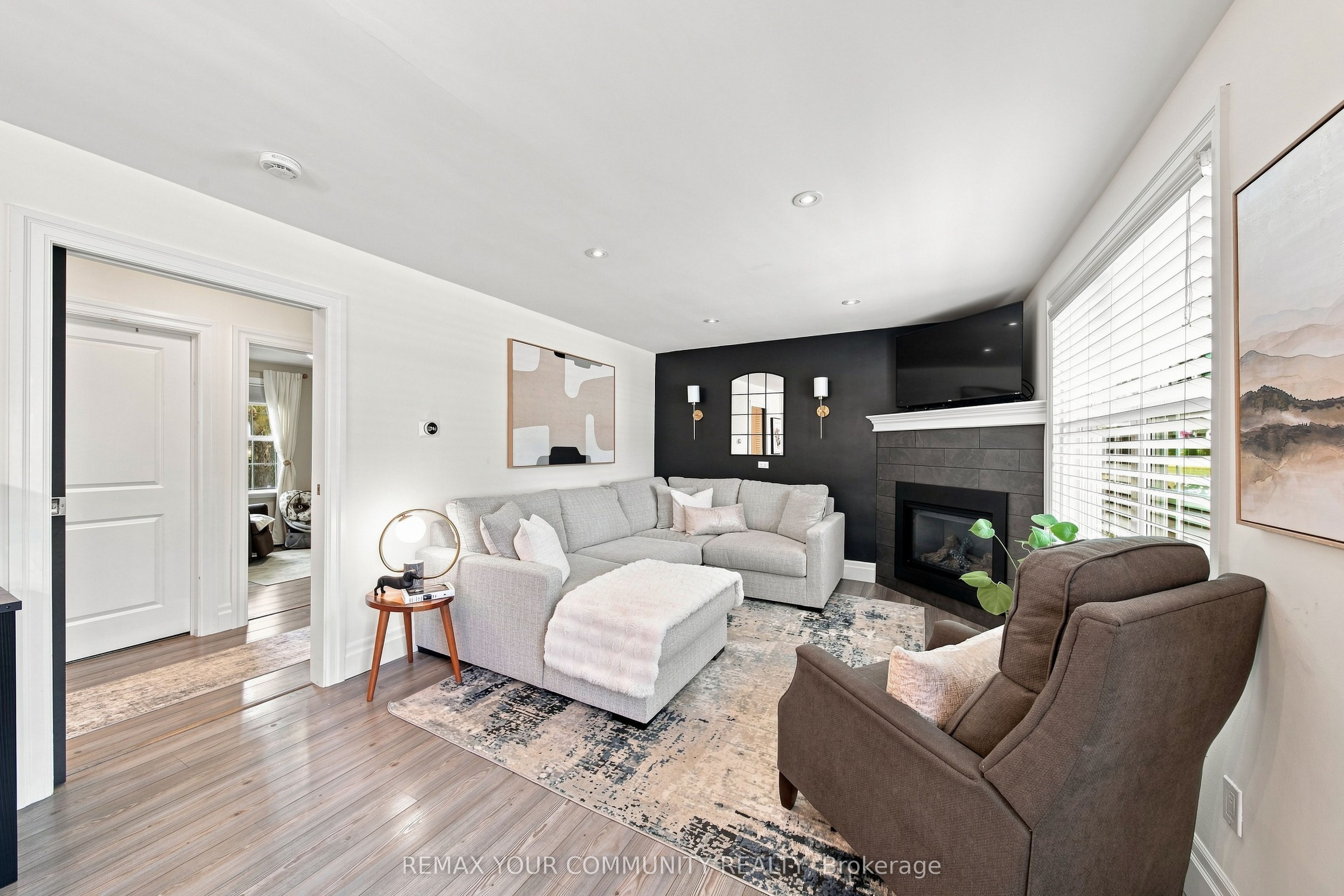 422 Queen Street, Newmarket, ON L3Y 2H2 photo 4