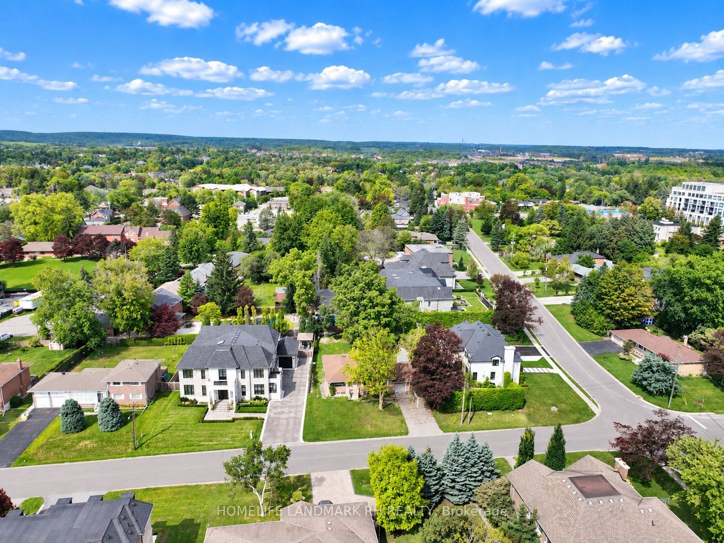 114 Hollingsworth Drive, King, ON L7B 1G4 photo 5