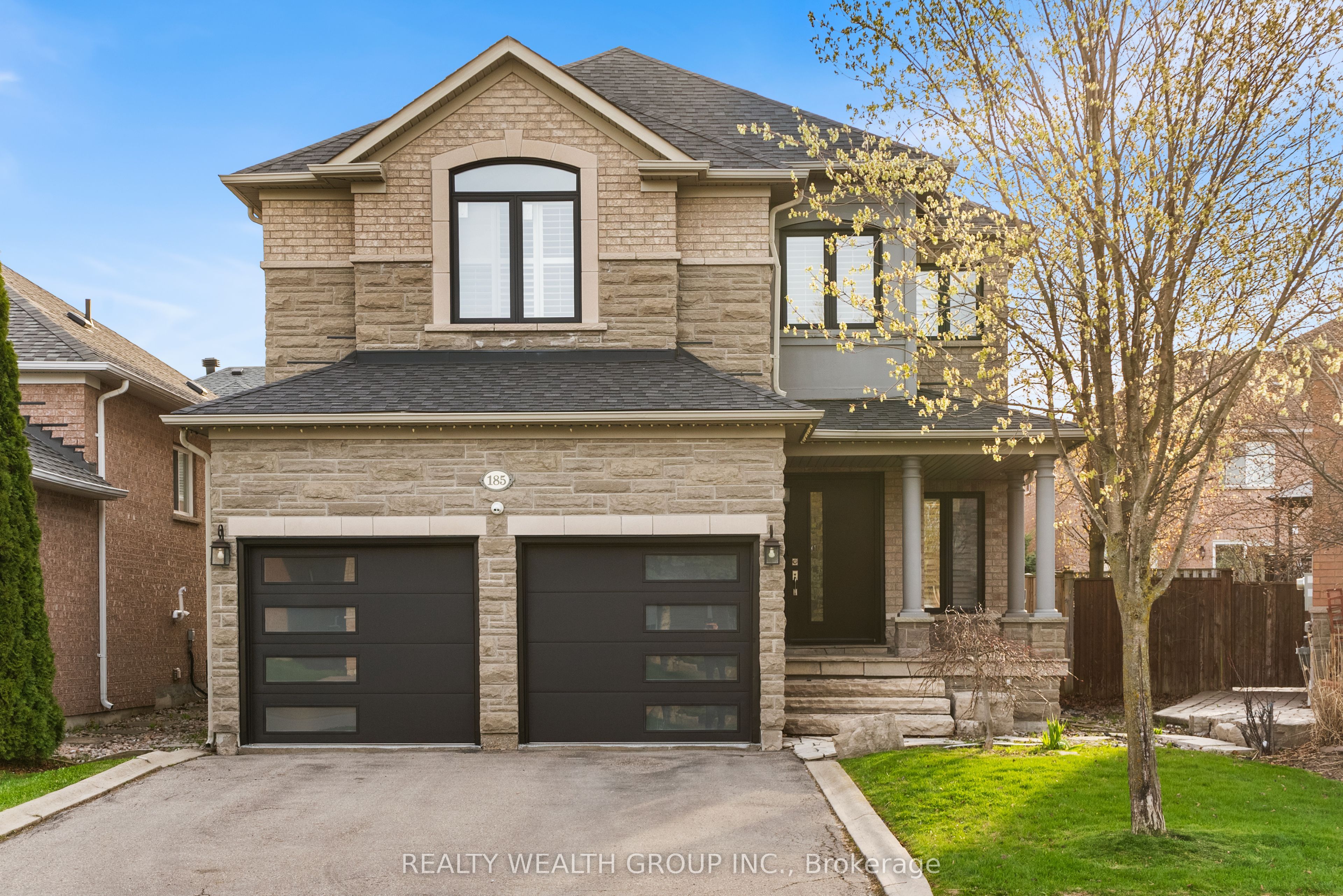 185 Regency View Heights, Vaughan, ON L6A 3V3 photo 2