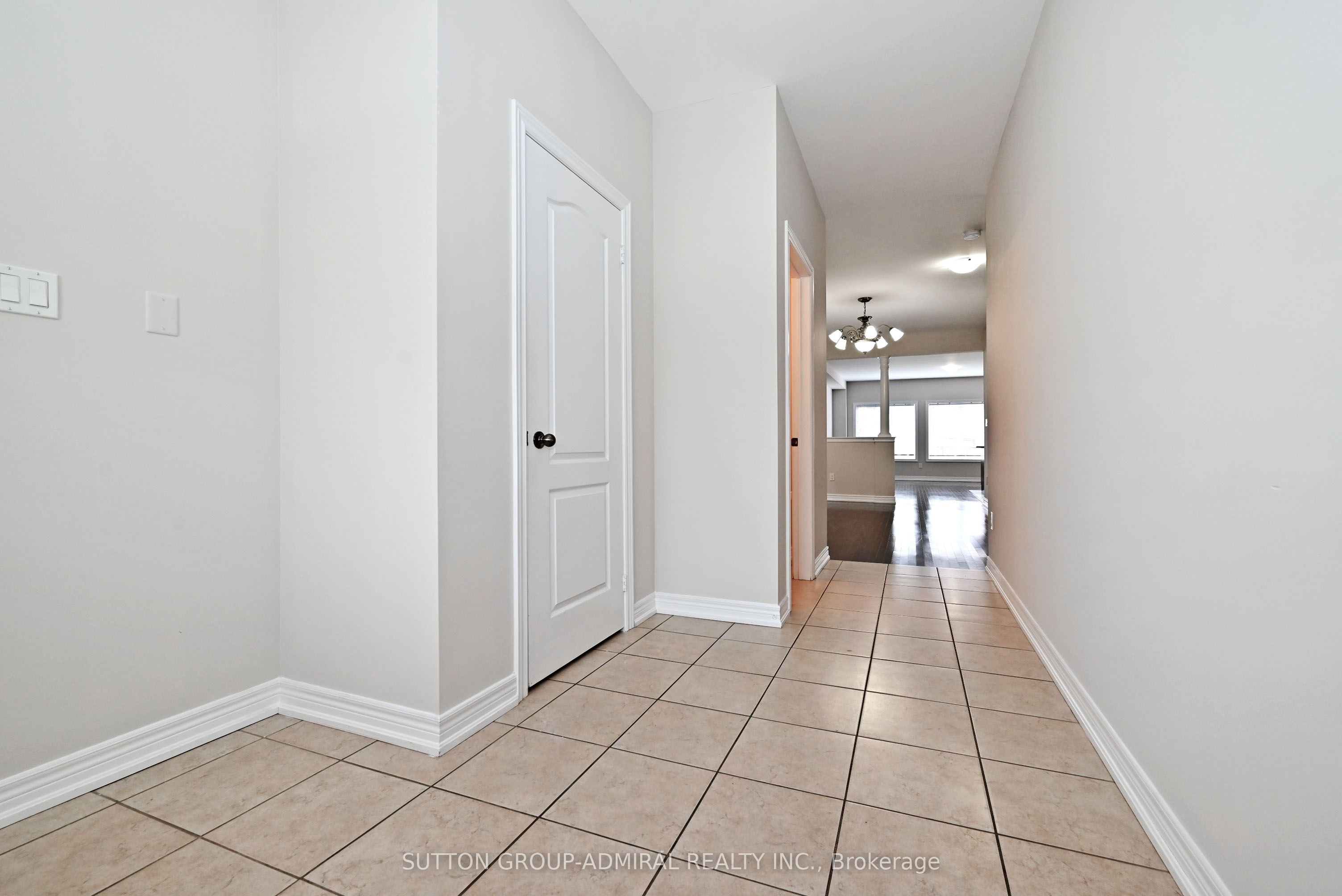 110 Southdown Avenue, Vaughan, ON L6A 4N3 photo 3