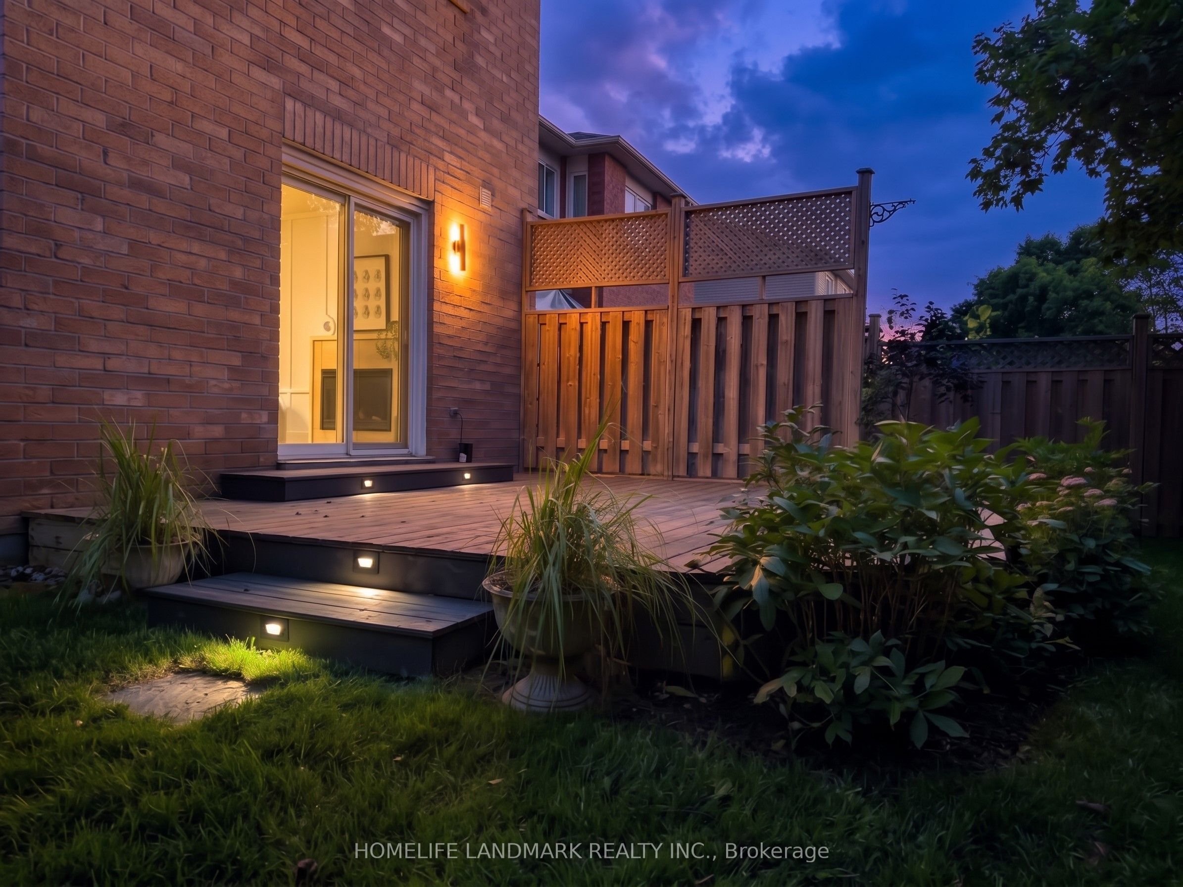 74 Dunsmore Crescent, Richmond Hill, ON L4C 0C5 photo 4