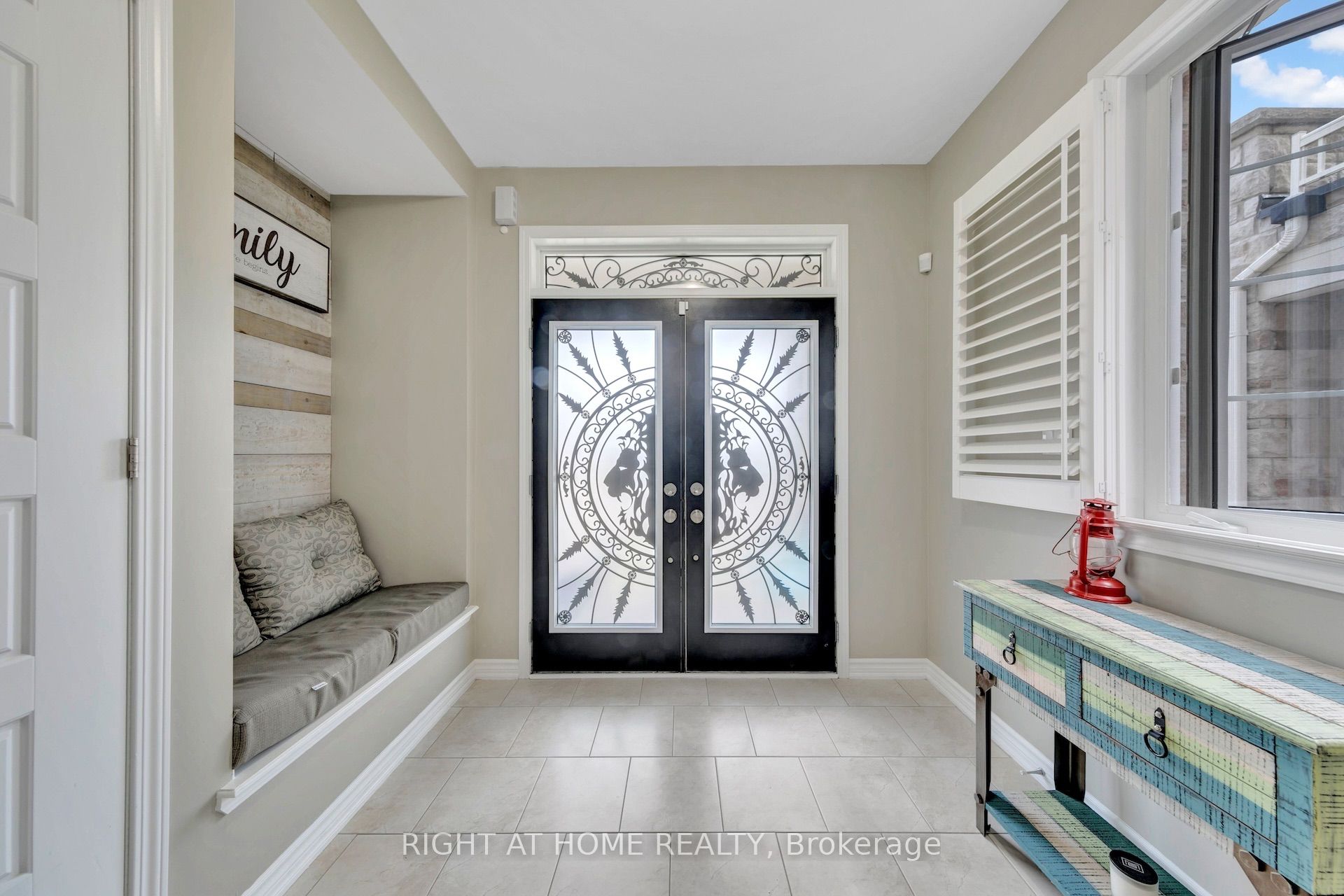 171 Thomas Phillips Drive, Aurora, ON L4G 0X9 photo 5