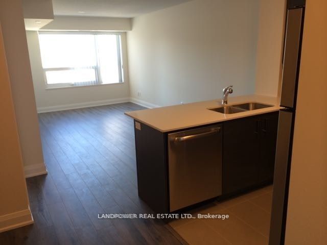 8200 Birchmount Road 805, Markham, ON L3R 9W1 photo 2