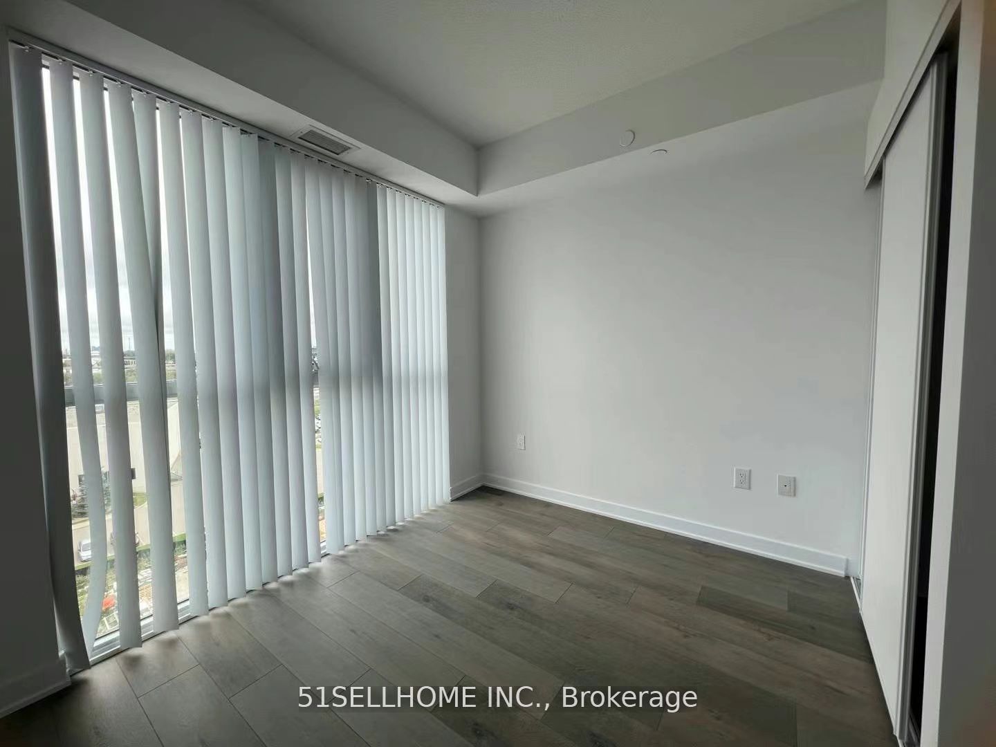 60 Honeycrisp Crescent 718, Vaughan, ON L4K 0N5 photo 5